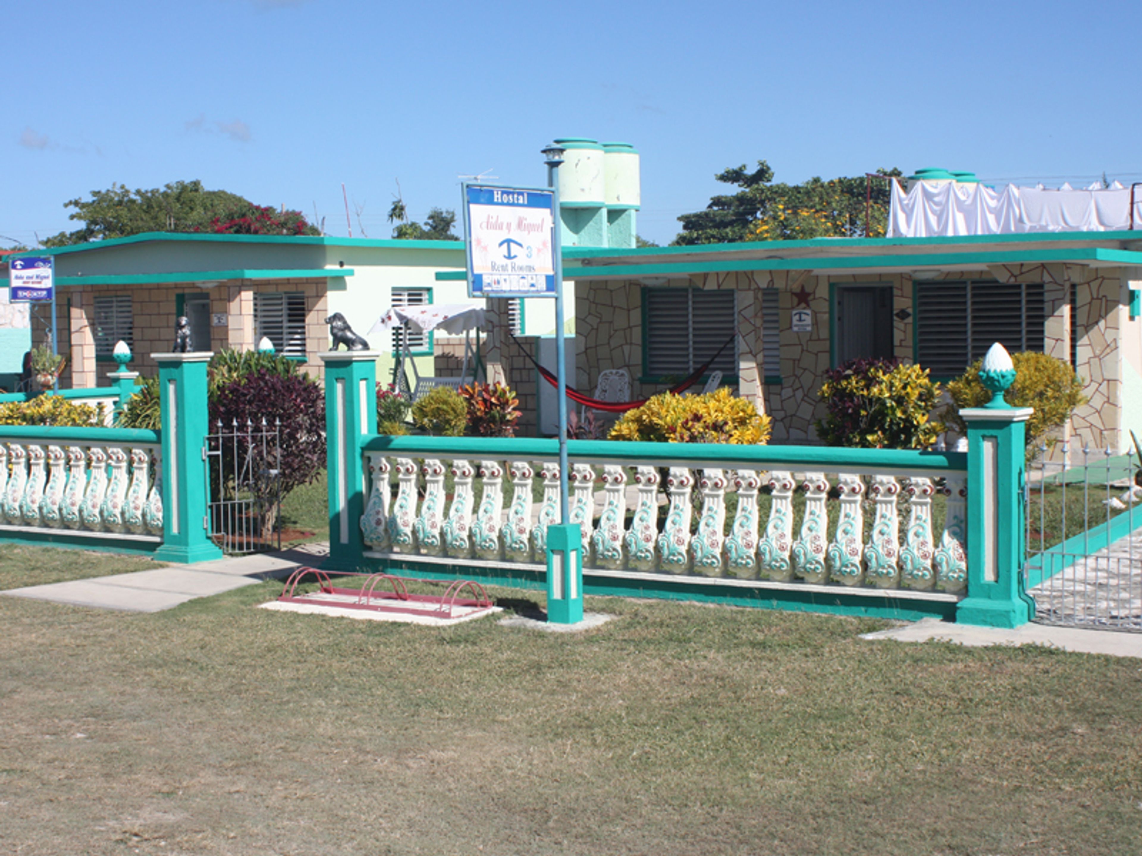 Hostal Aida y Miguel, PLAYA GIRÓNHouse's panoramic view