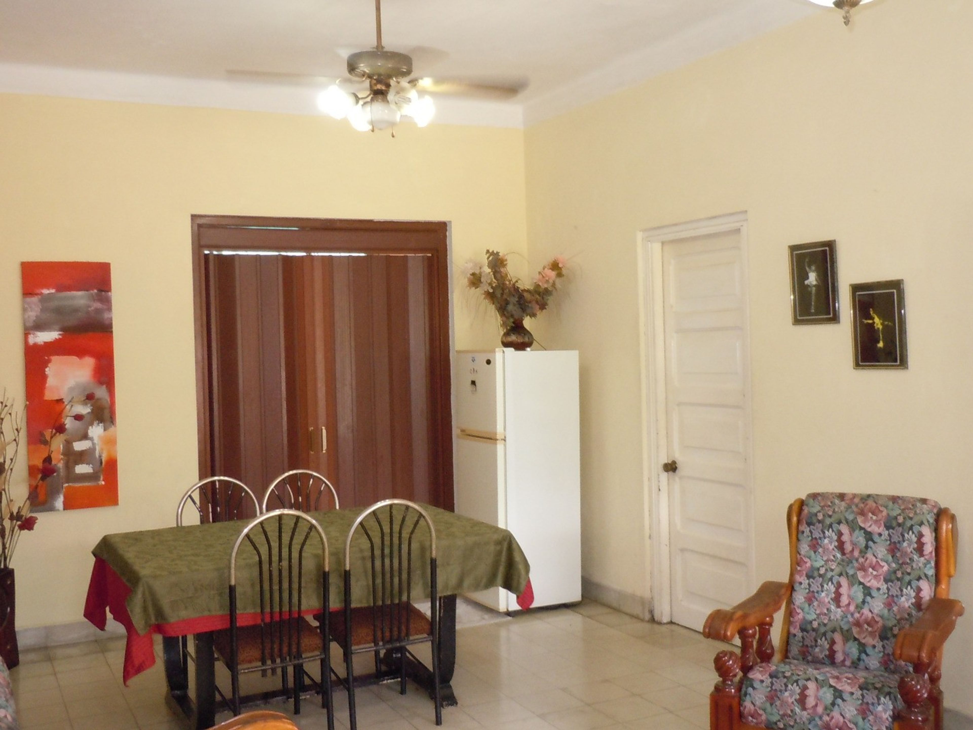 La Casa de Manolo, CALLE 39, No. 1002House dinning room
