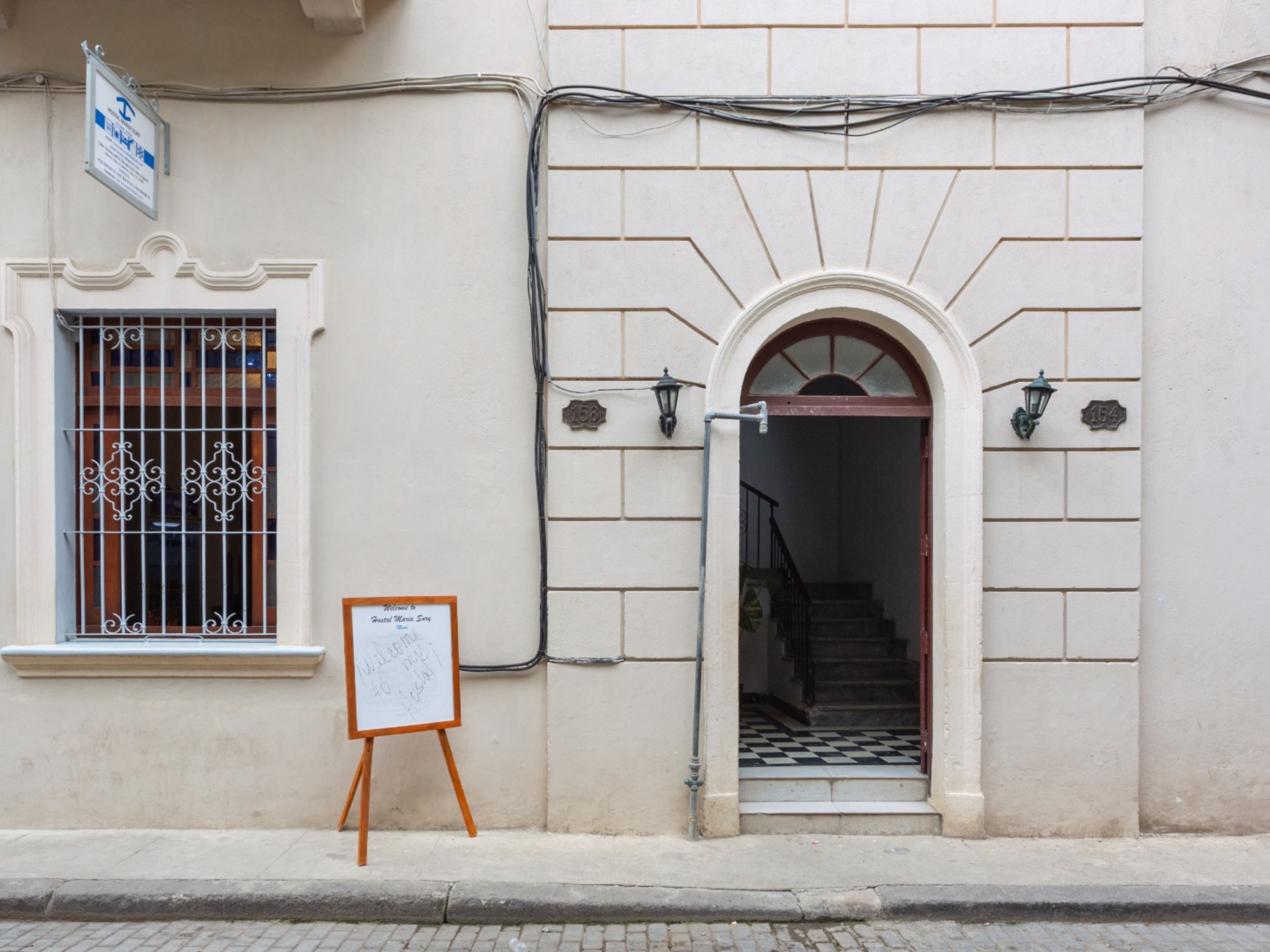 Hostal Maria Sury, TENIENTE REY, No. 158