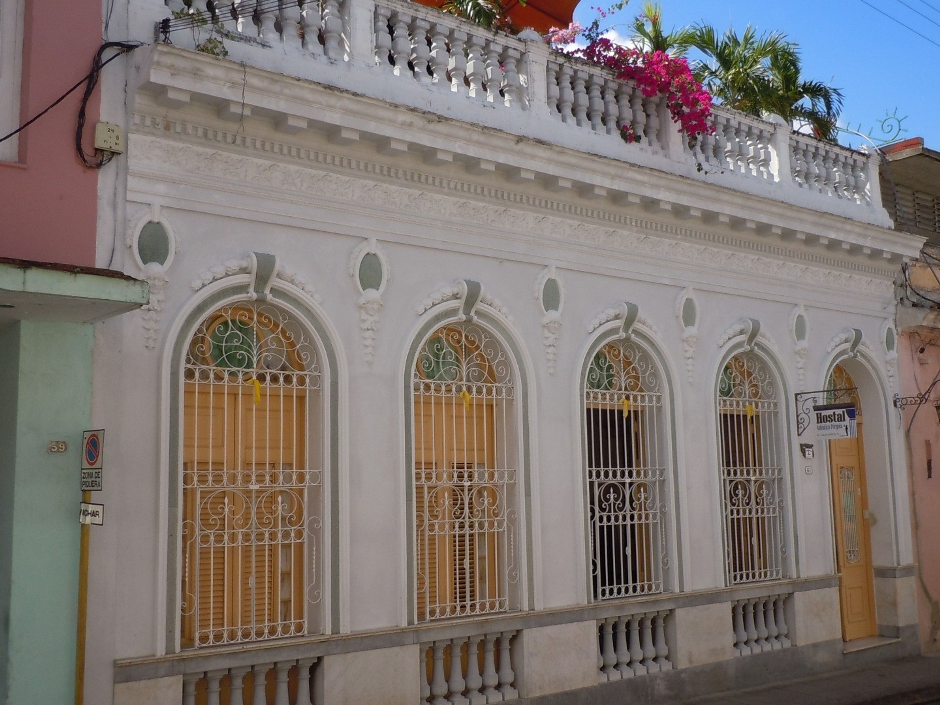 Hostal Auténtica Pérgola, LUIS ESTÉVEZ, No. 61