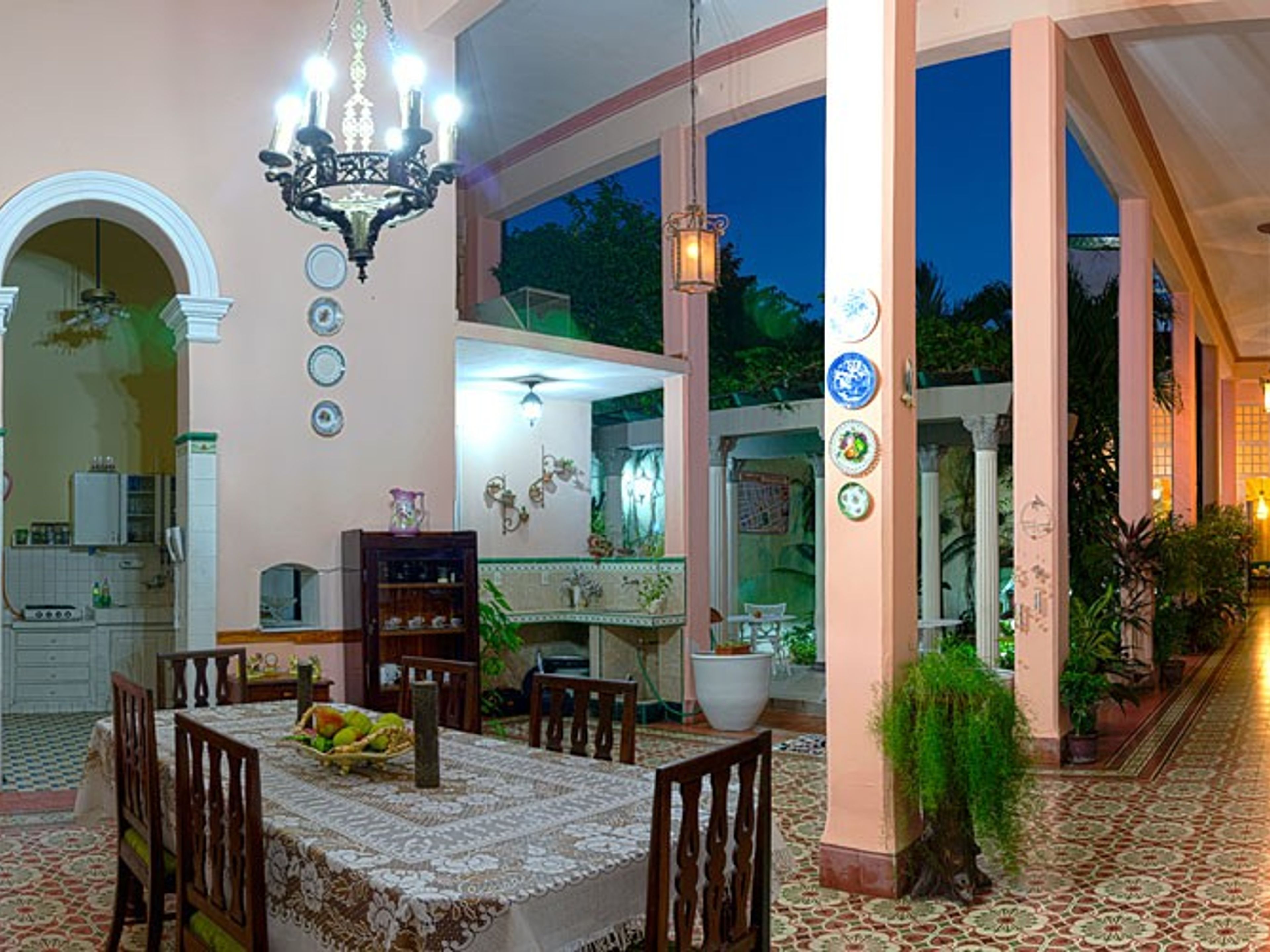 Hostal Auténtica Pérgola, LUIS ESTÉVEZ, No. 61House's dining room