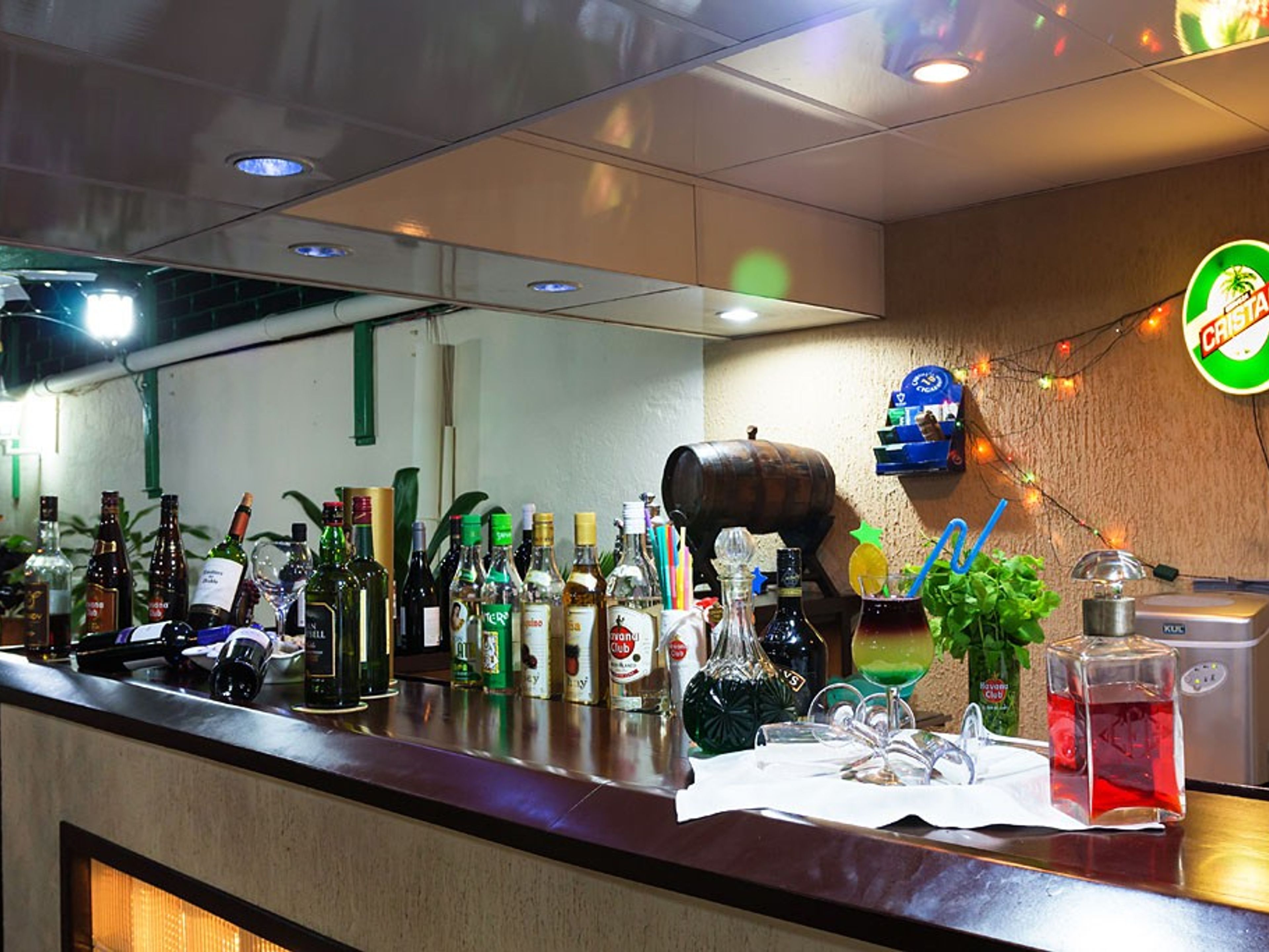 Hostal Auténtica Pérgola, LUIS ESTÉVEZ, No. 61House's bar view