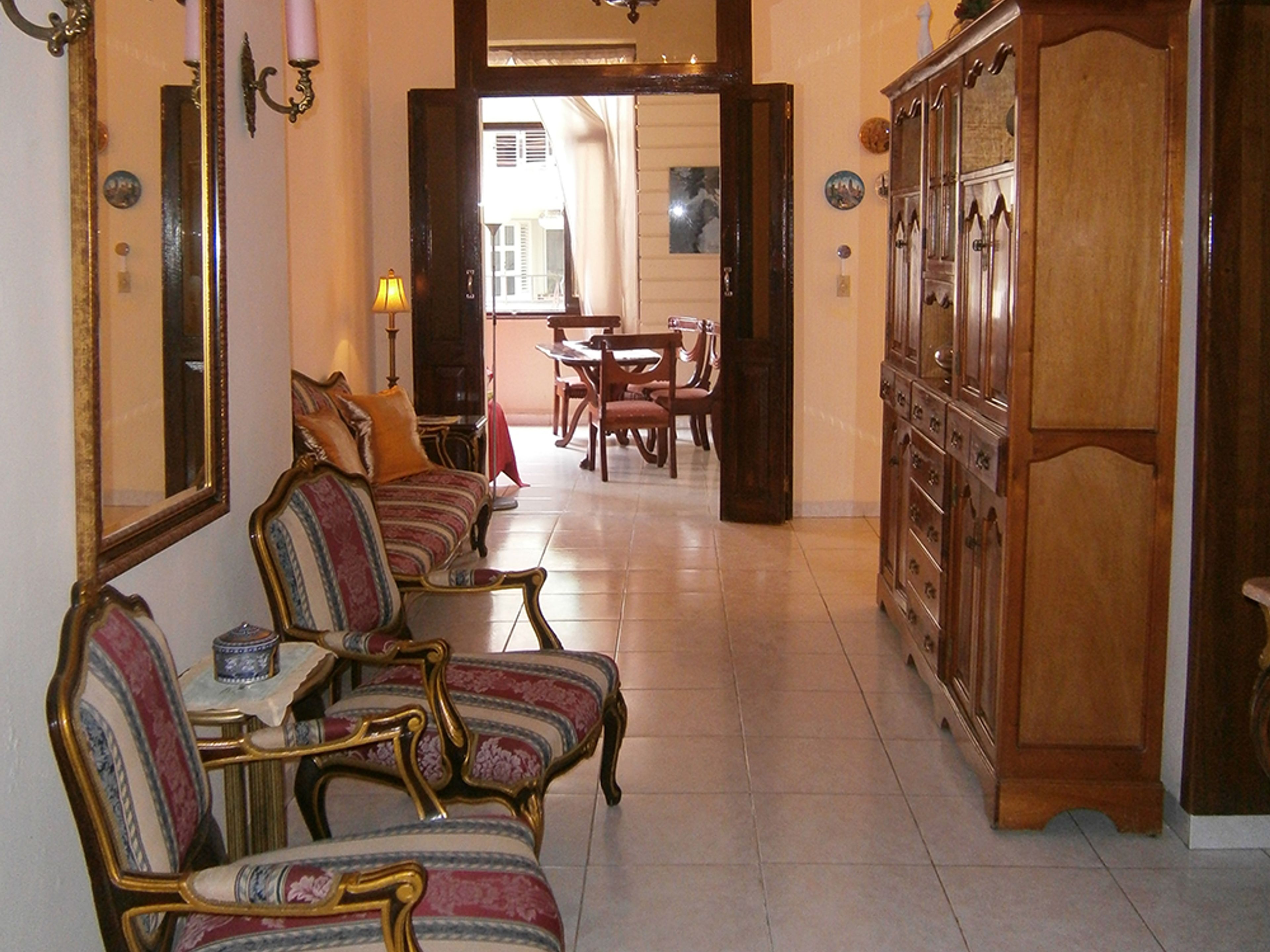 Доm Velasco Cuba, CALLE L, No. 54House´s inside view