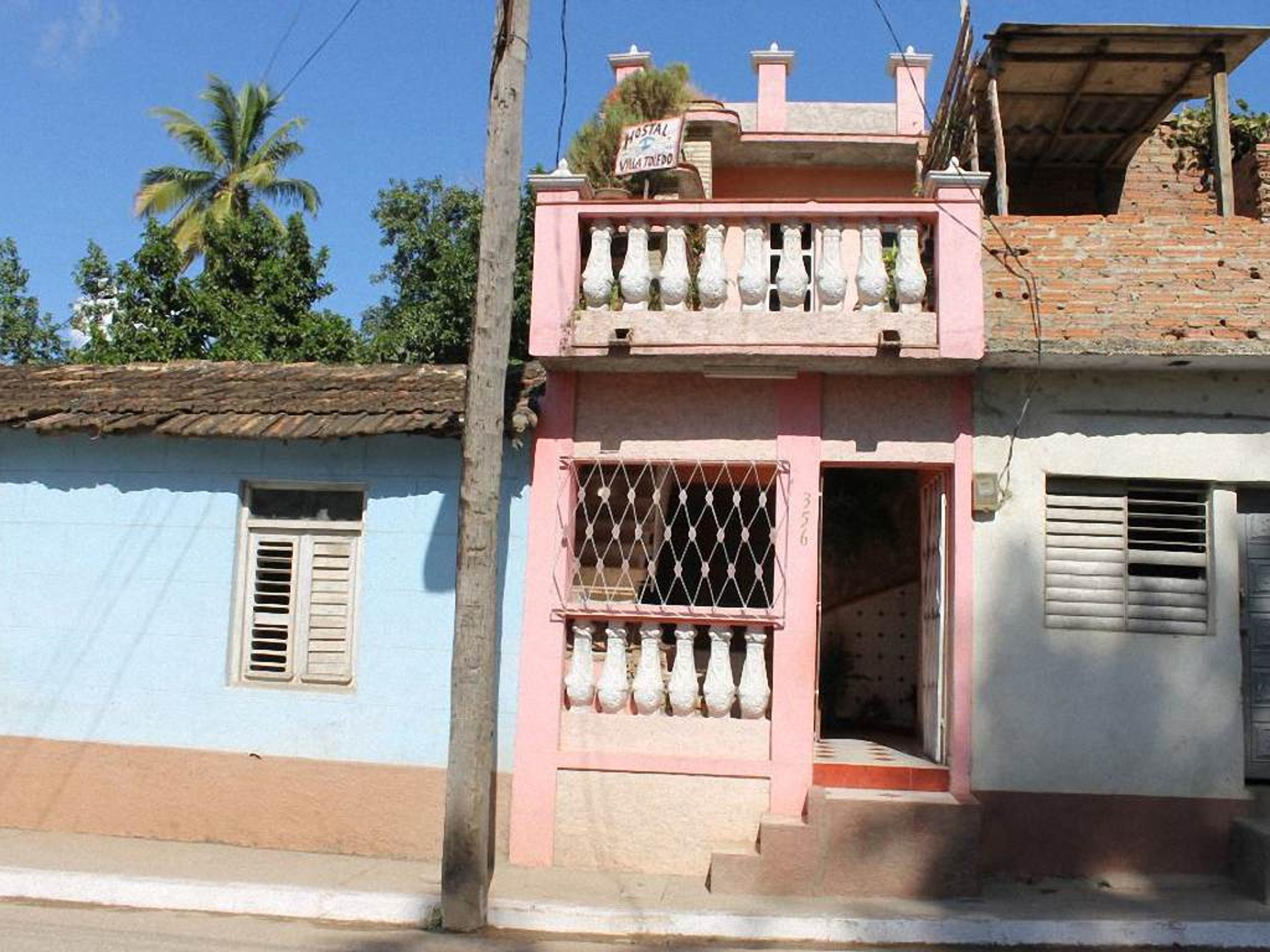 Hostal Villa Toledo, ANASTACIO CARDENAS, No. 356