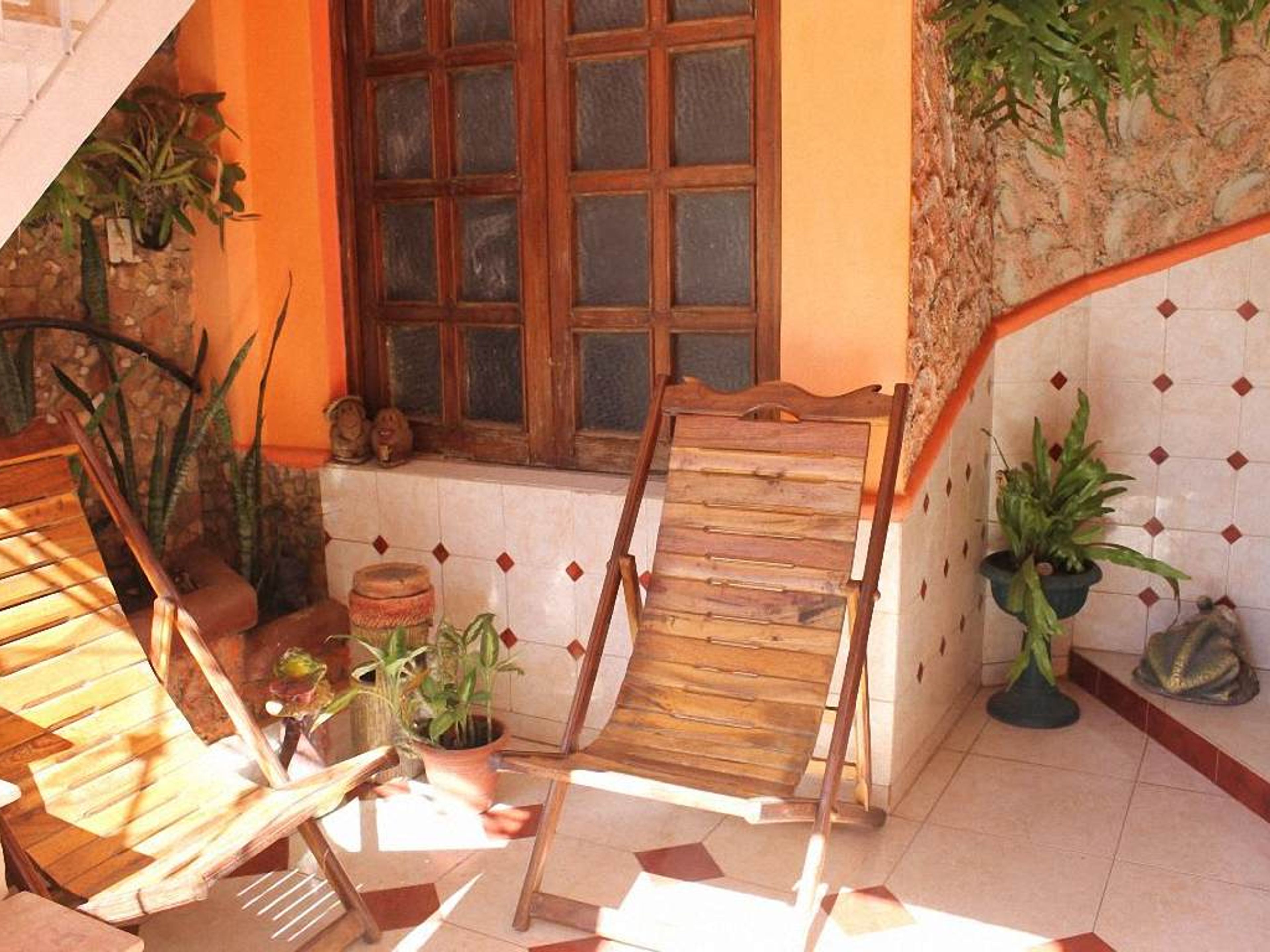 Hostal Villa Toledo, ANASTACIO CARDENAS, No. 356House's details