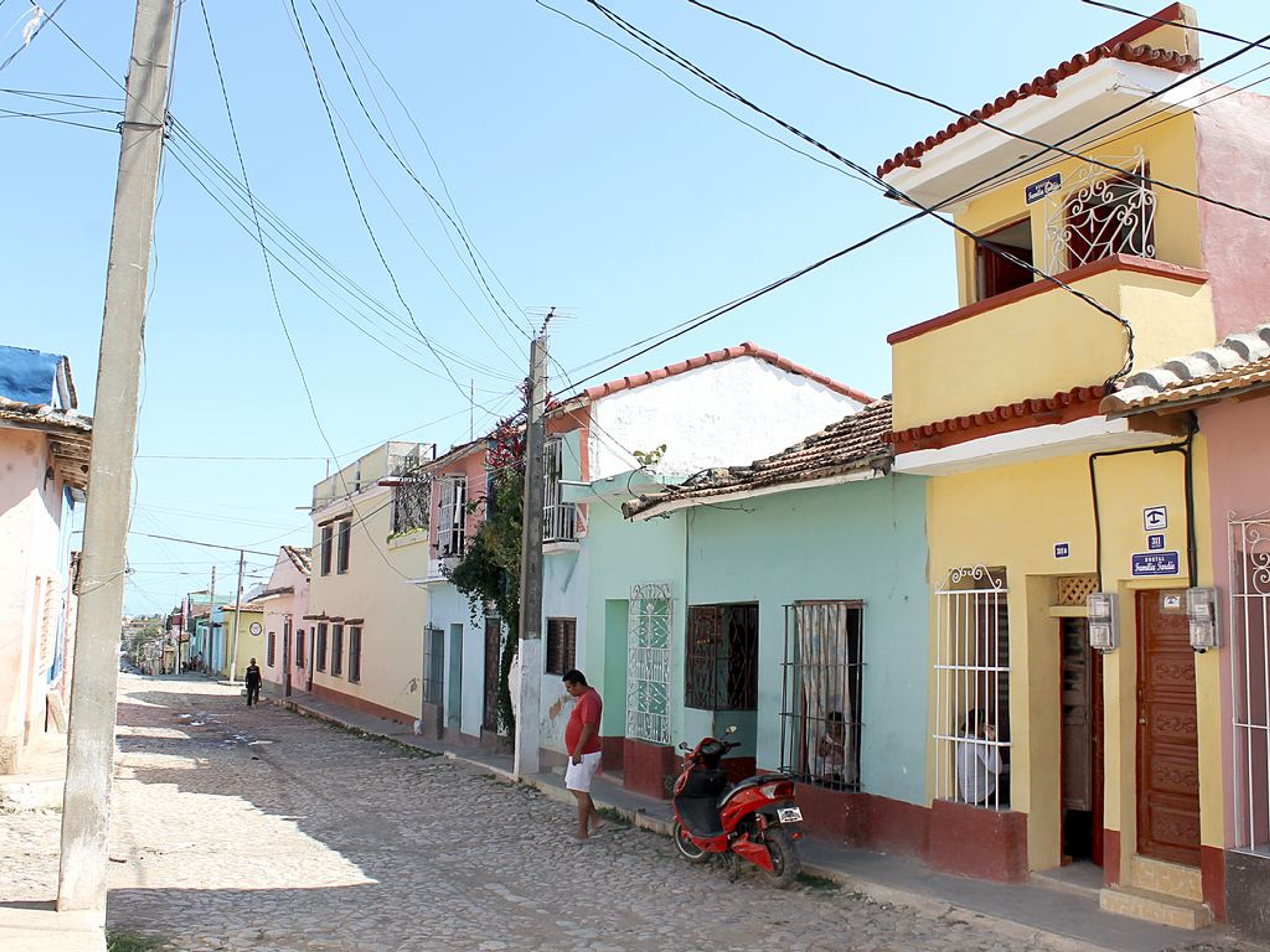 Hostal Familia Tardío, ABEL SANTA MARÍA (Lirio Blanco), No. 311Trinidad old city and house's panoramic view