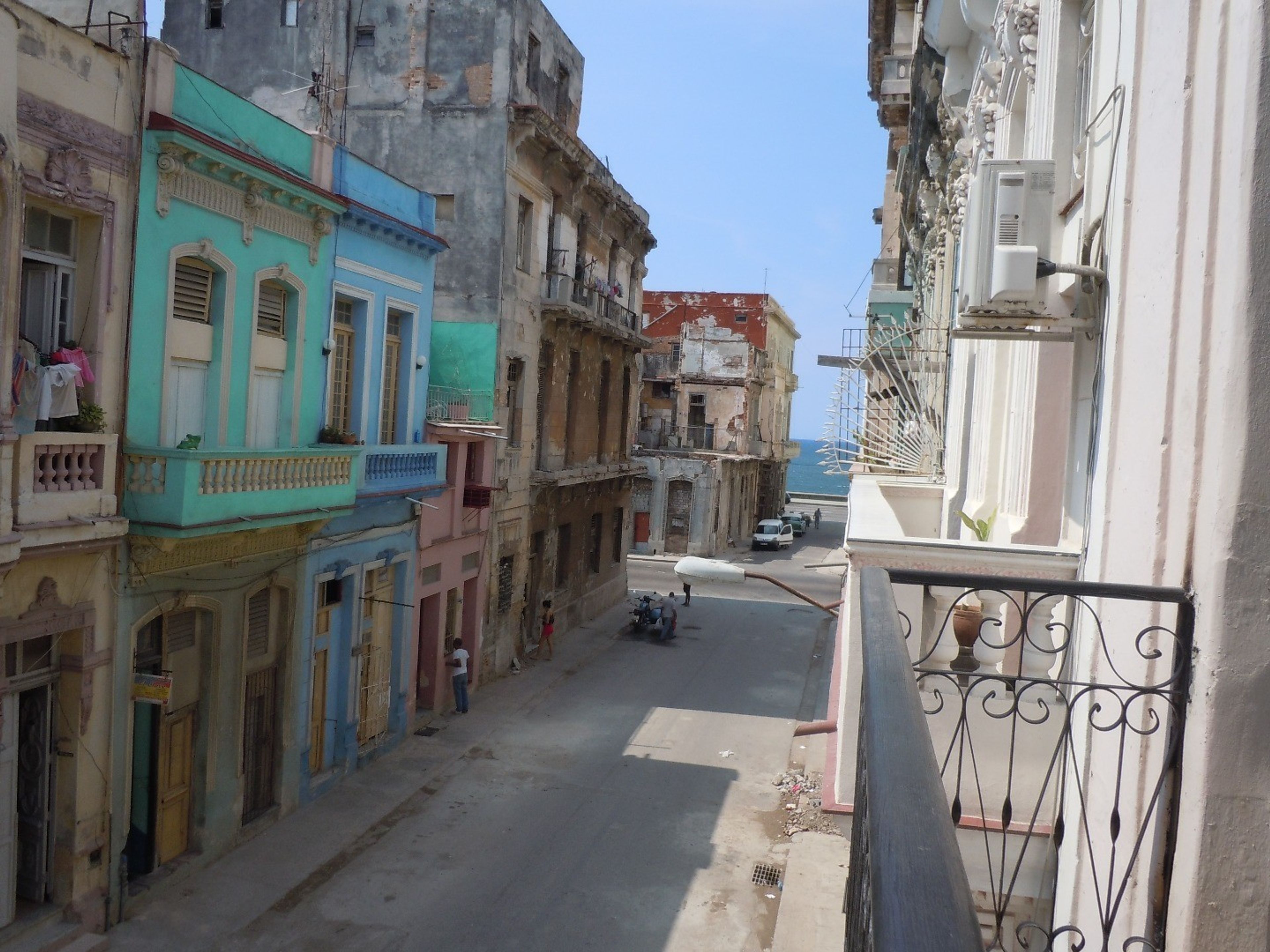 Casa Densil, PERSEVERANCIA No. 67 - Havana view from house´s balcony