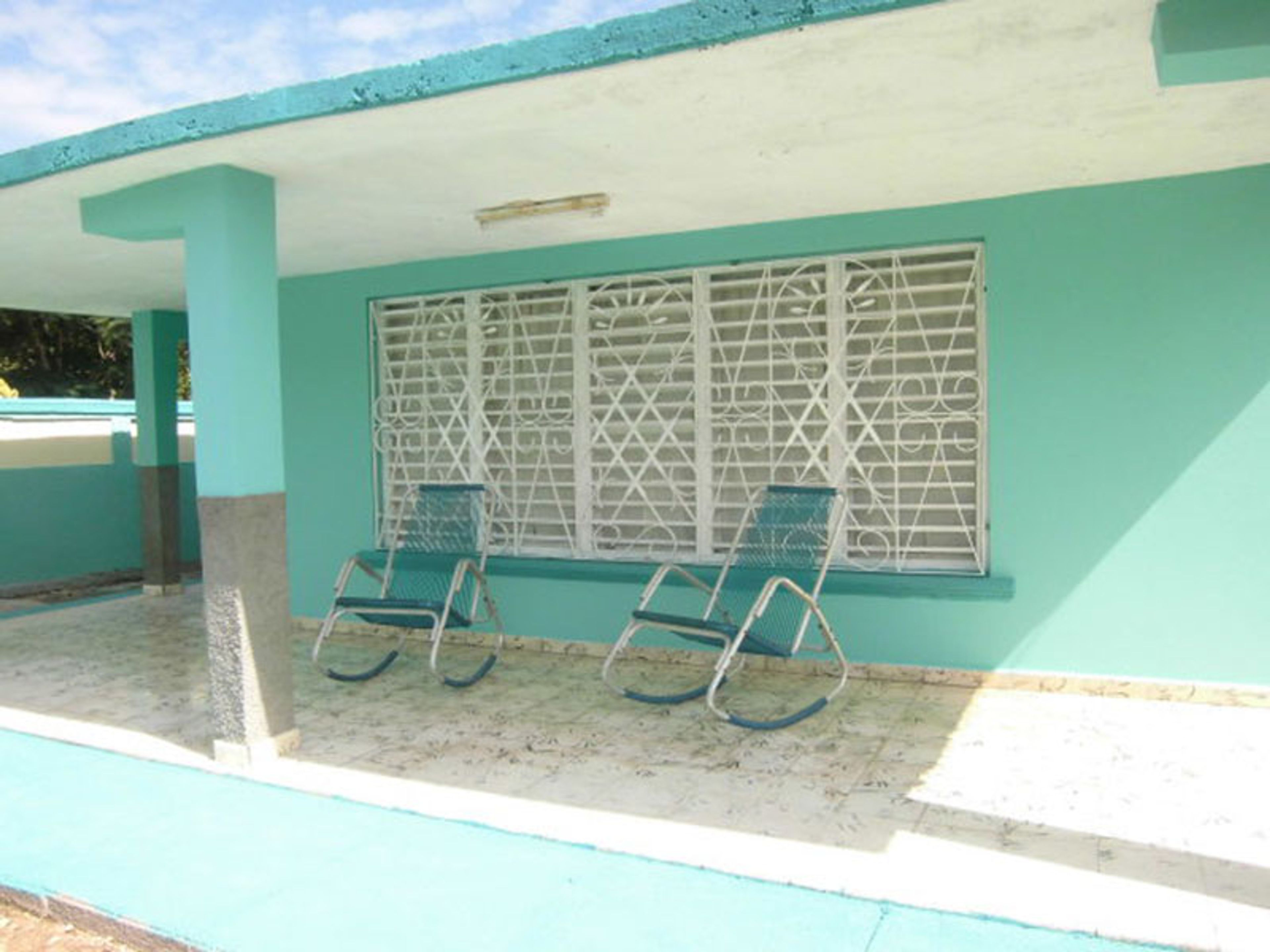 Villa Castellanos 2, PLAYA GIRÓNHouse's porche view
