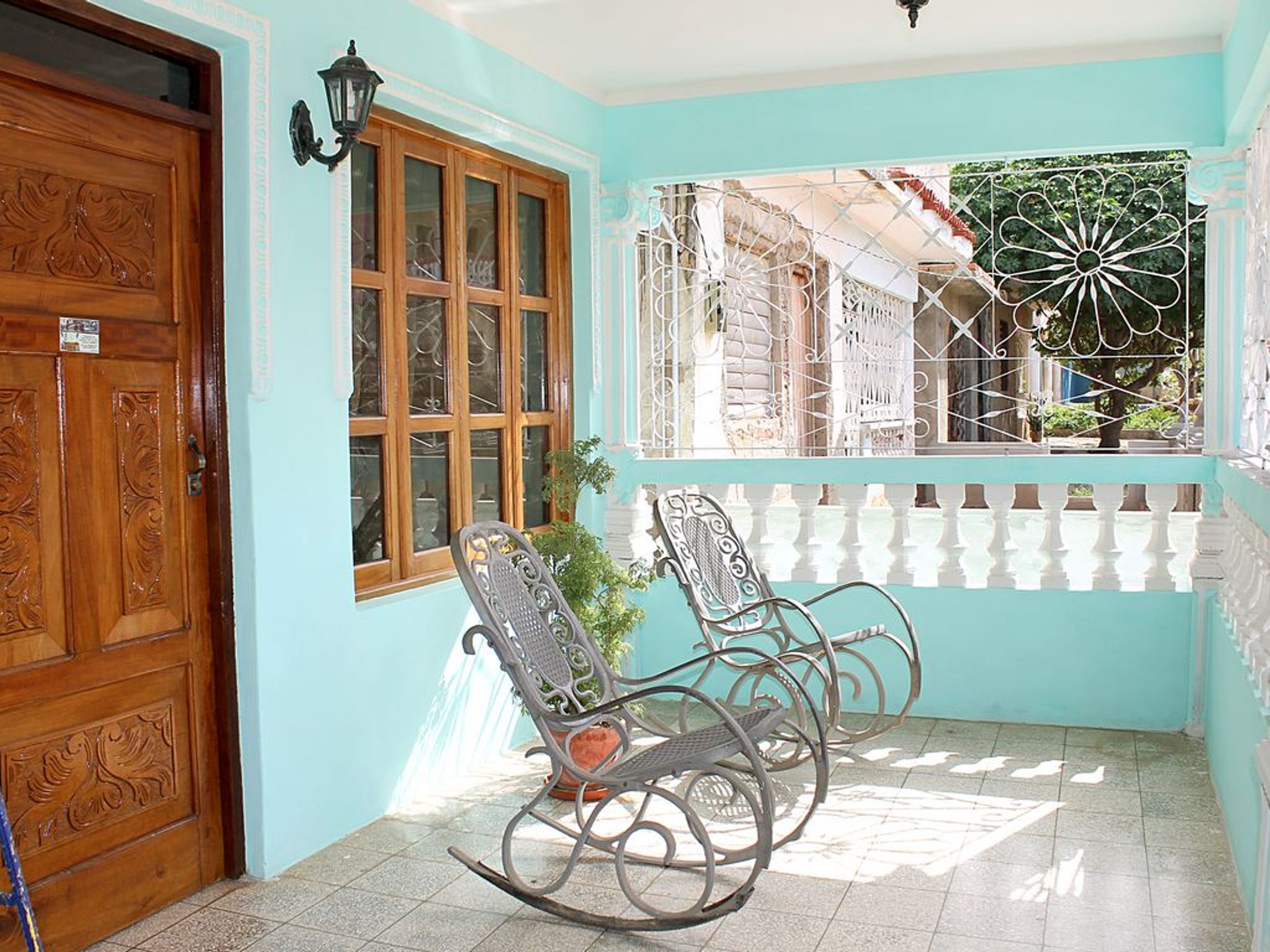 Hostal Río de Agua Viva, SANTIAGO ESCOBAR (Callejón del Olvido), No.11House's entrance view