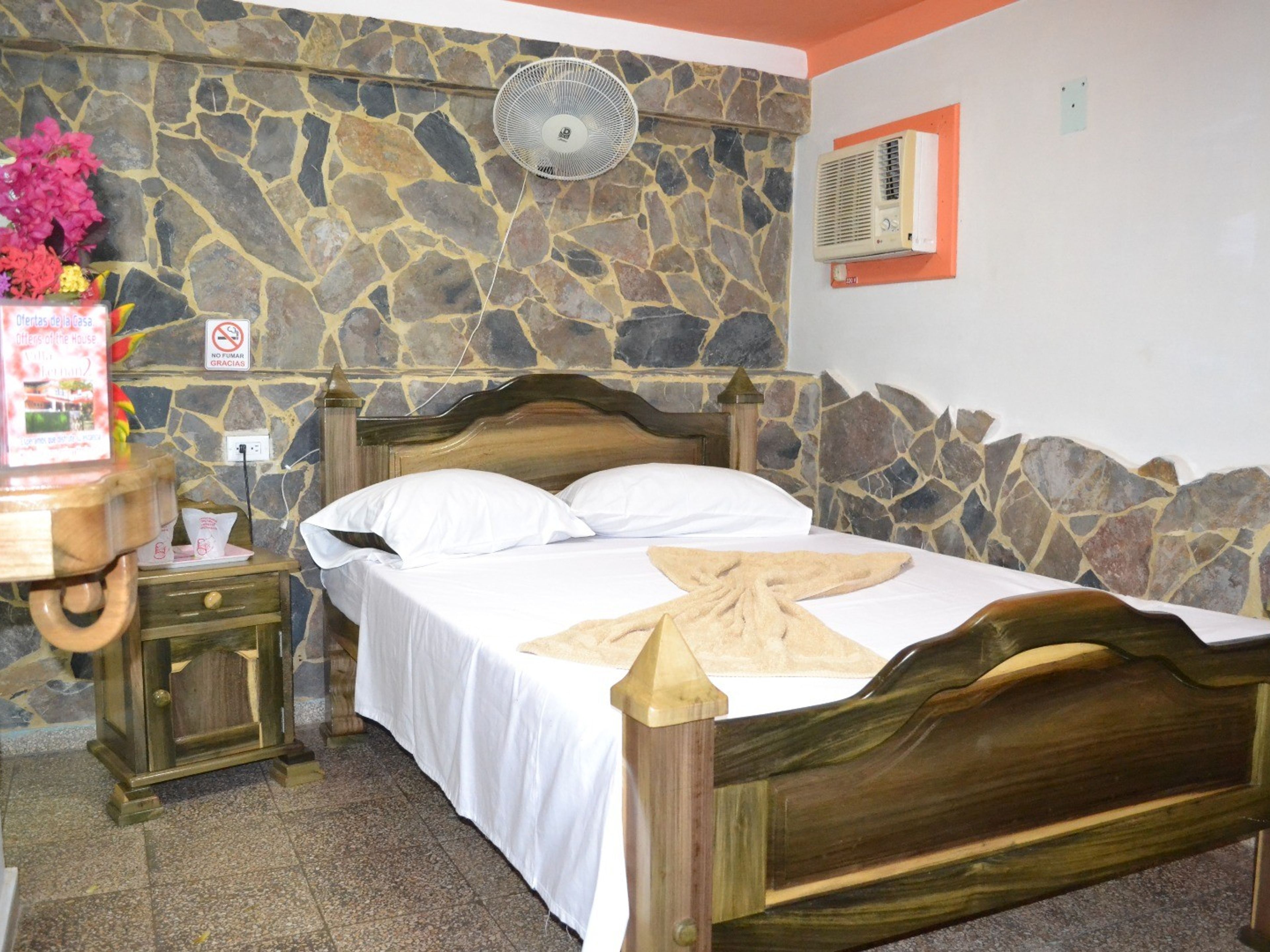 Villa Fernan2, ADELA ASCUYSuperior room