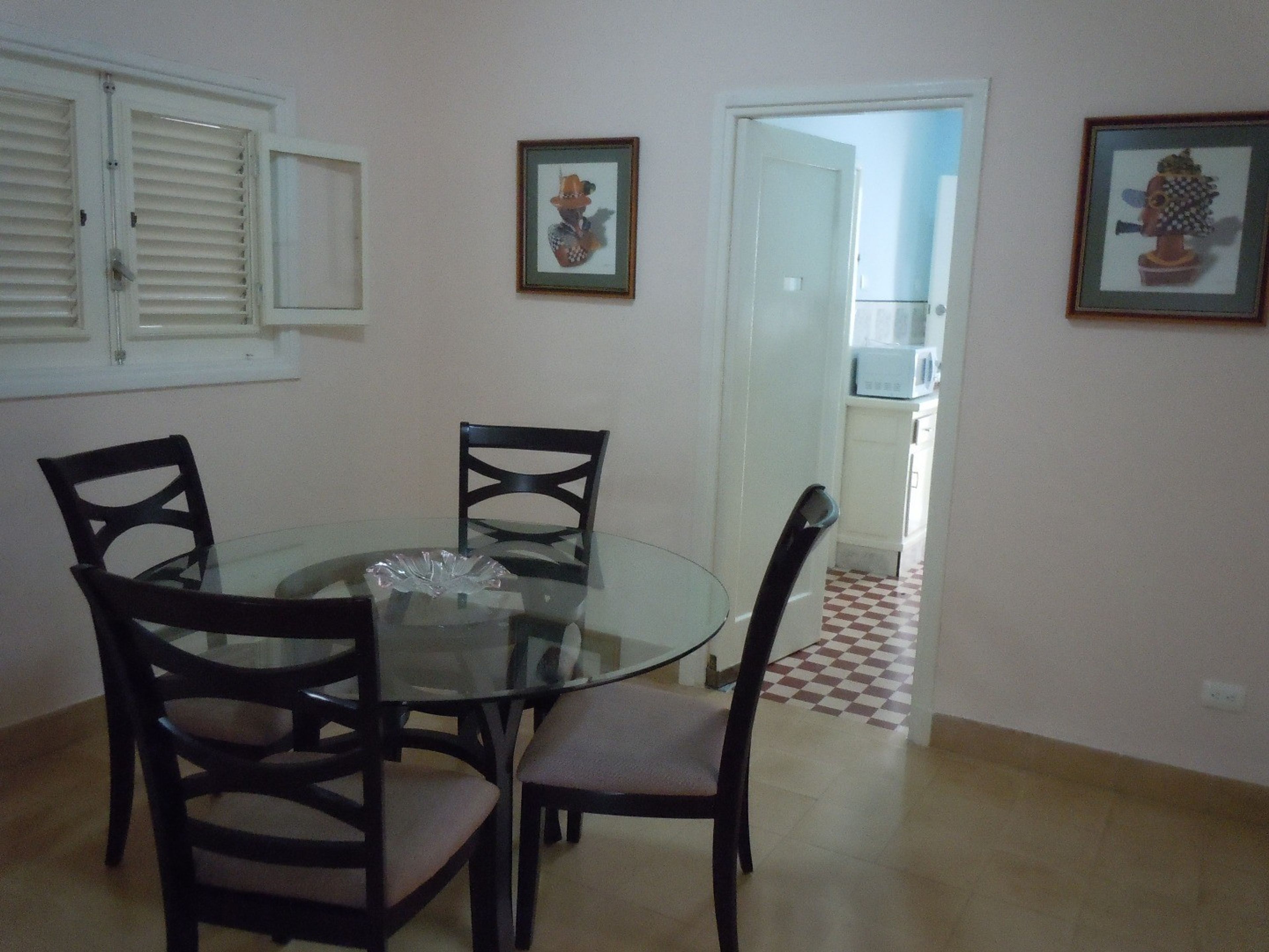 Mau Apartment, CALLE 5ta AVE, No. 9408Apartment's living-dinning room