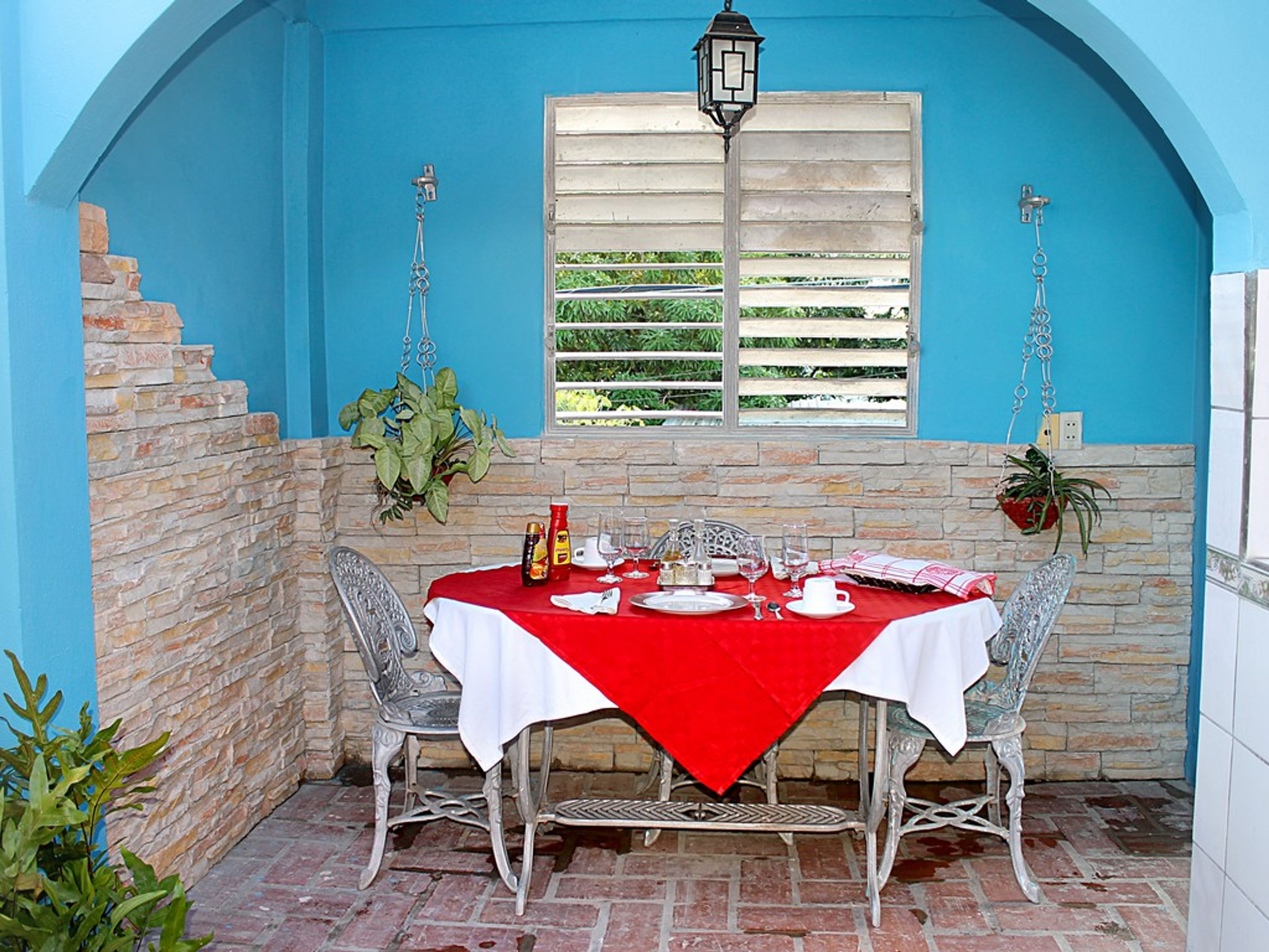Hostal Sirena del Mar, IGLESIA, No. 22-CBreakfast services at the house