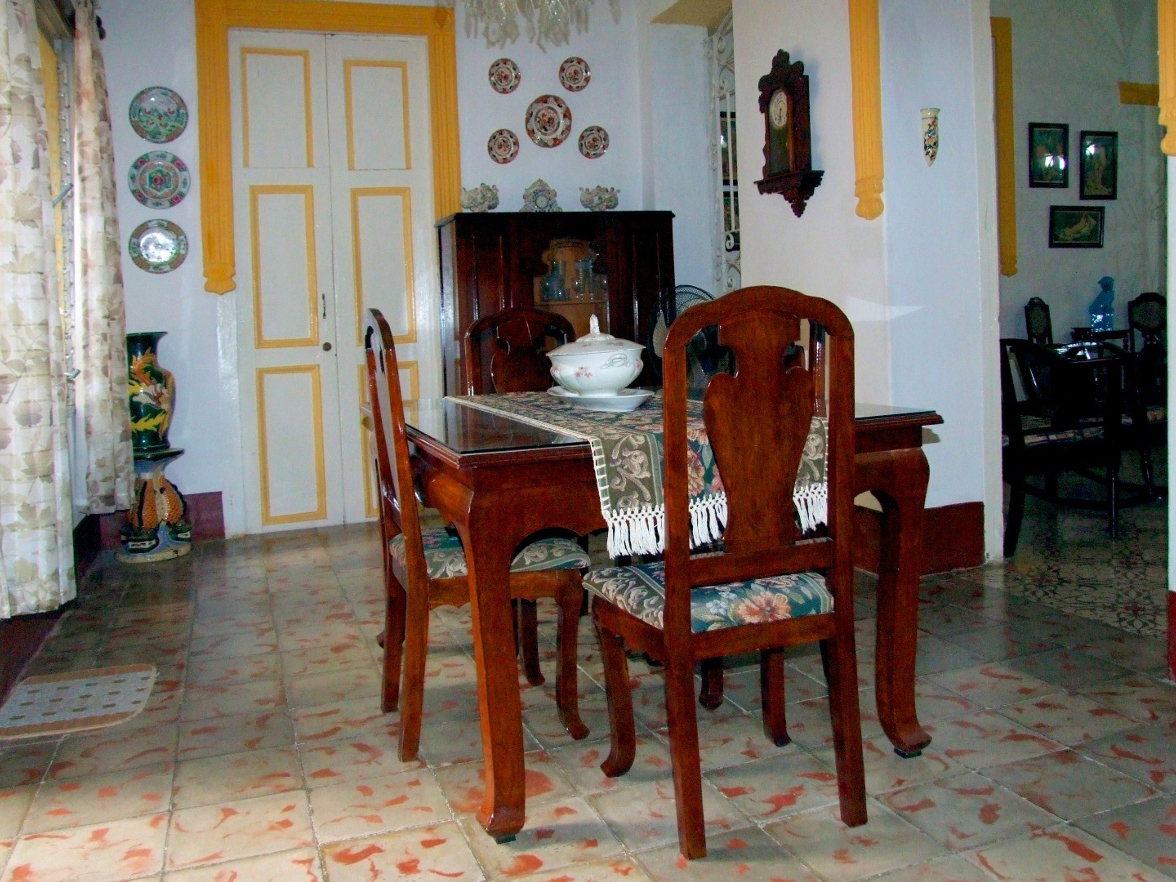 Casa Miriam Lagunilla, JOSÉ MARTÍ (Jesús María) No. 327House's dinning room