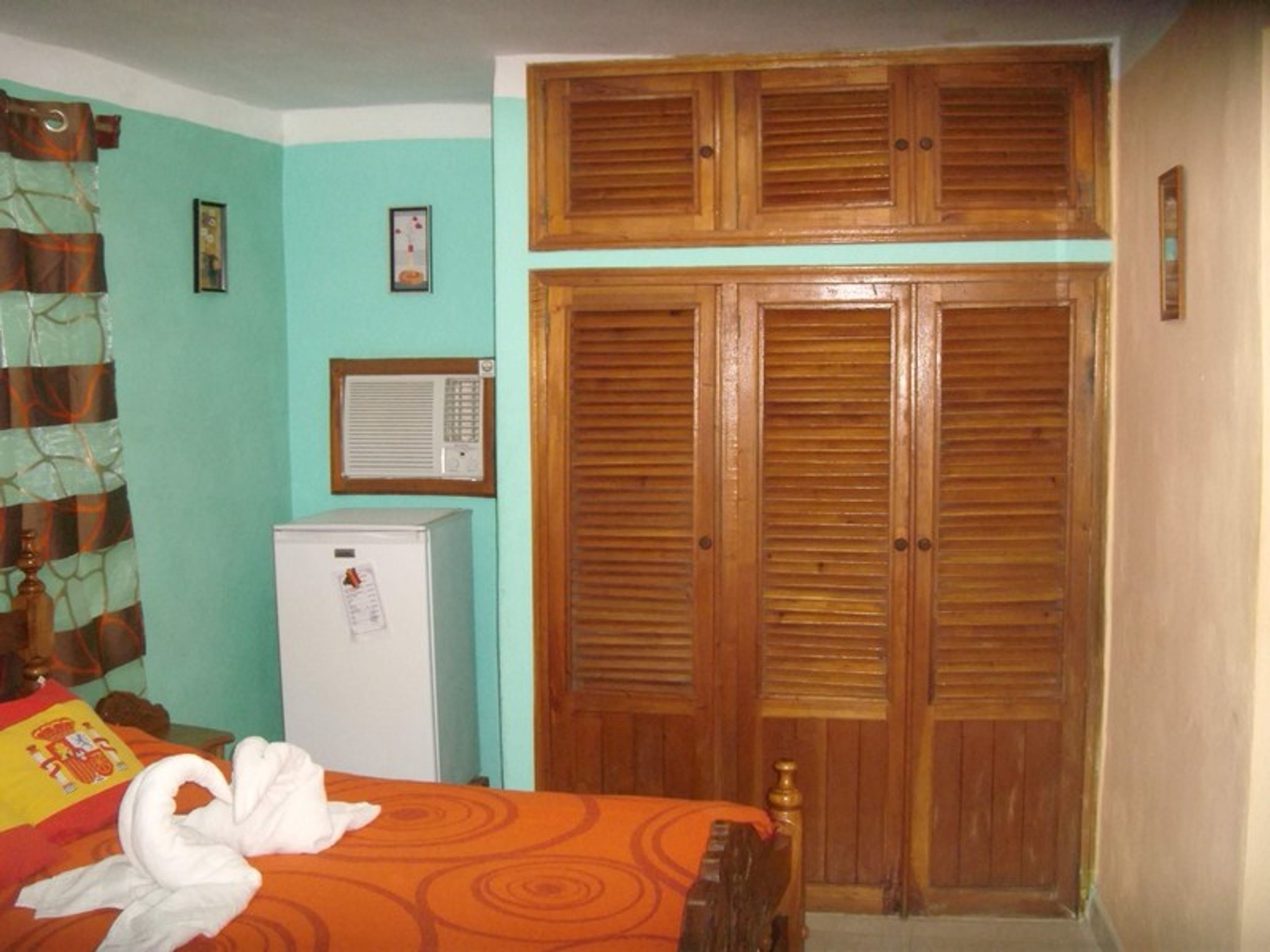 Hostal La Española, ANTONIO MACEO, No. 516 - Room´s details