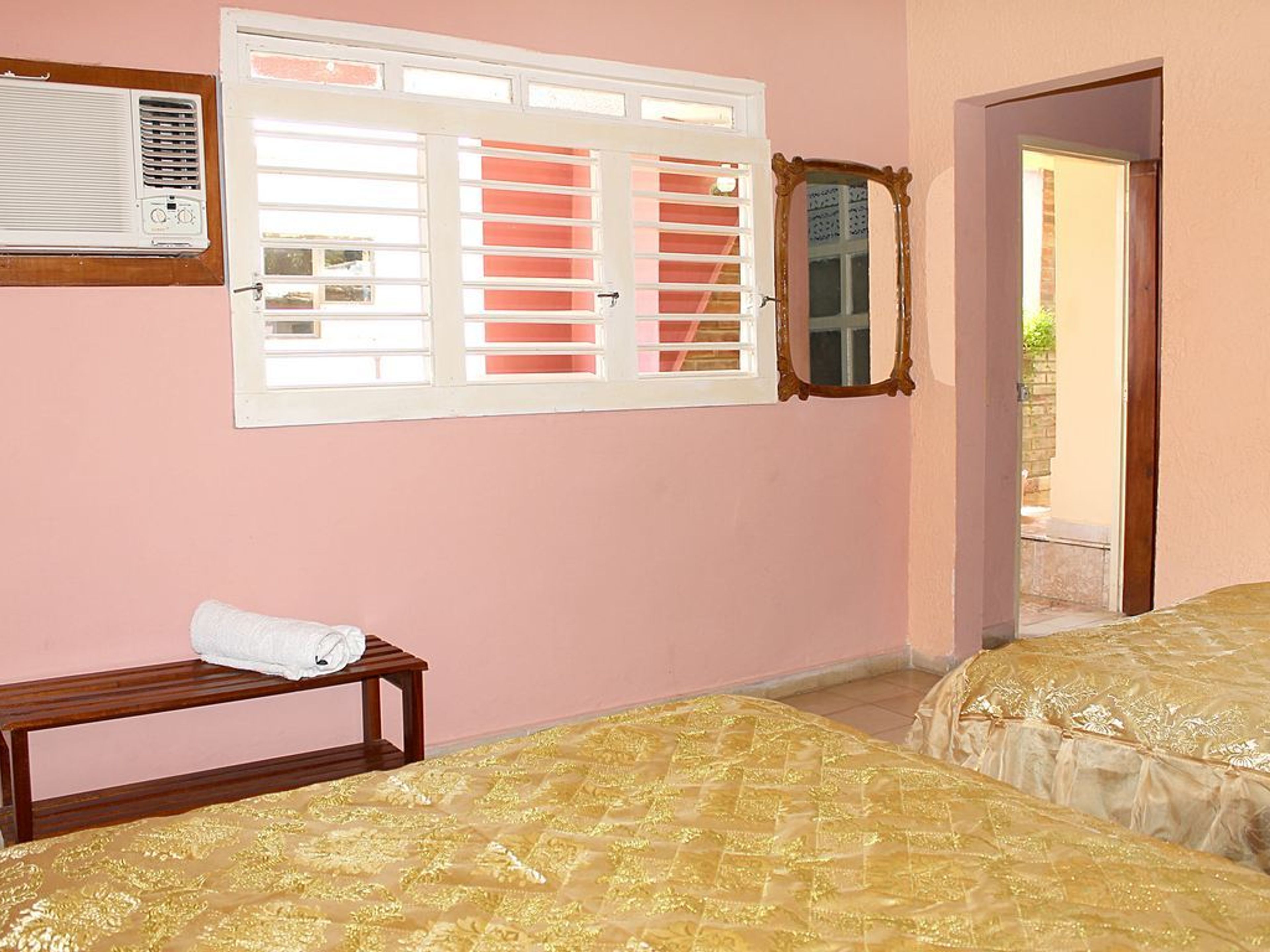 Casa El Gallego y Barbara, ANTONIO GUITERAS (Mercedes), No. 222Standard room 1