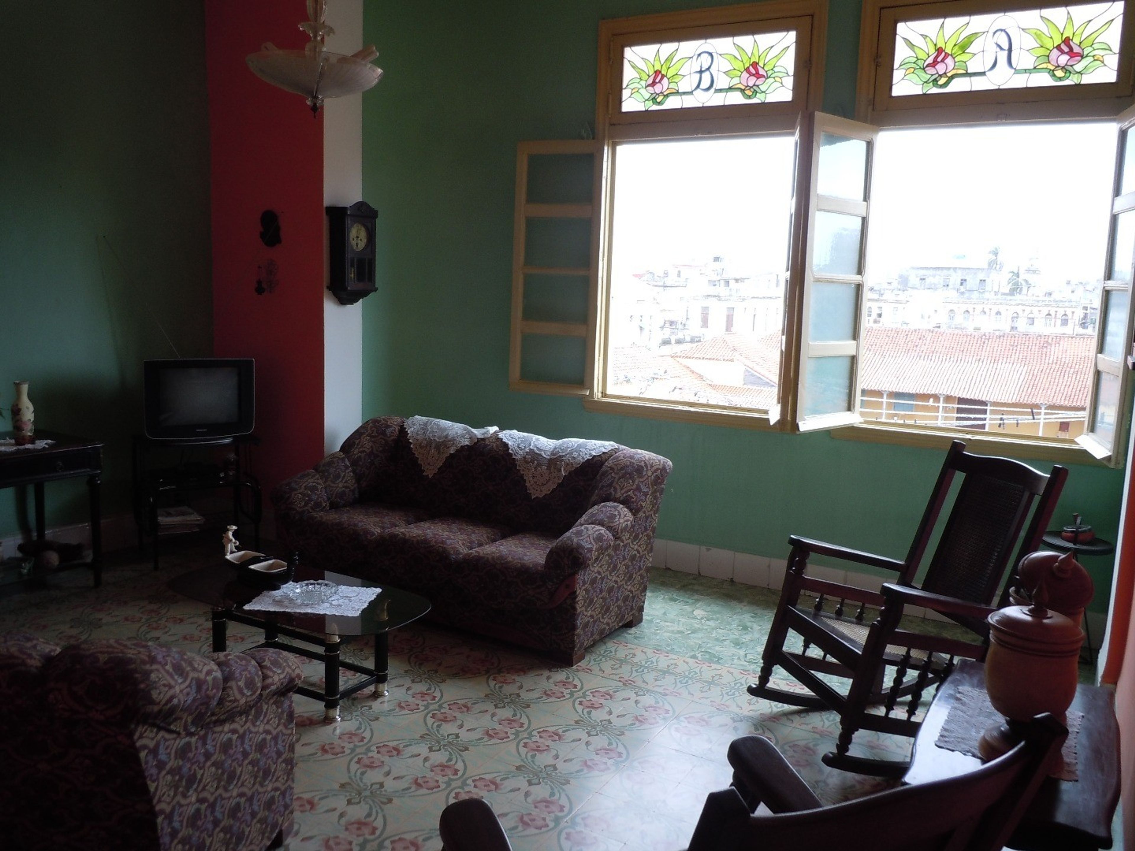 Дом La Terraza de Manolo, CUBA, No. 611House's living room