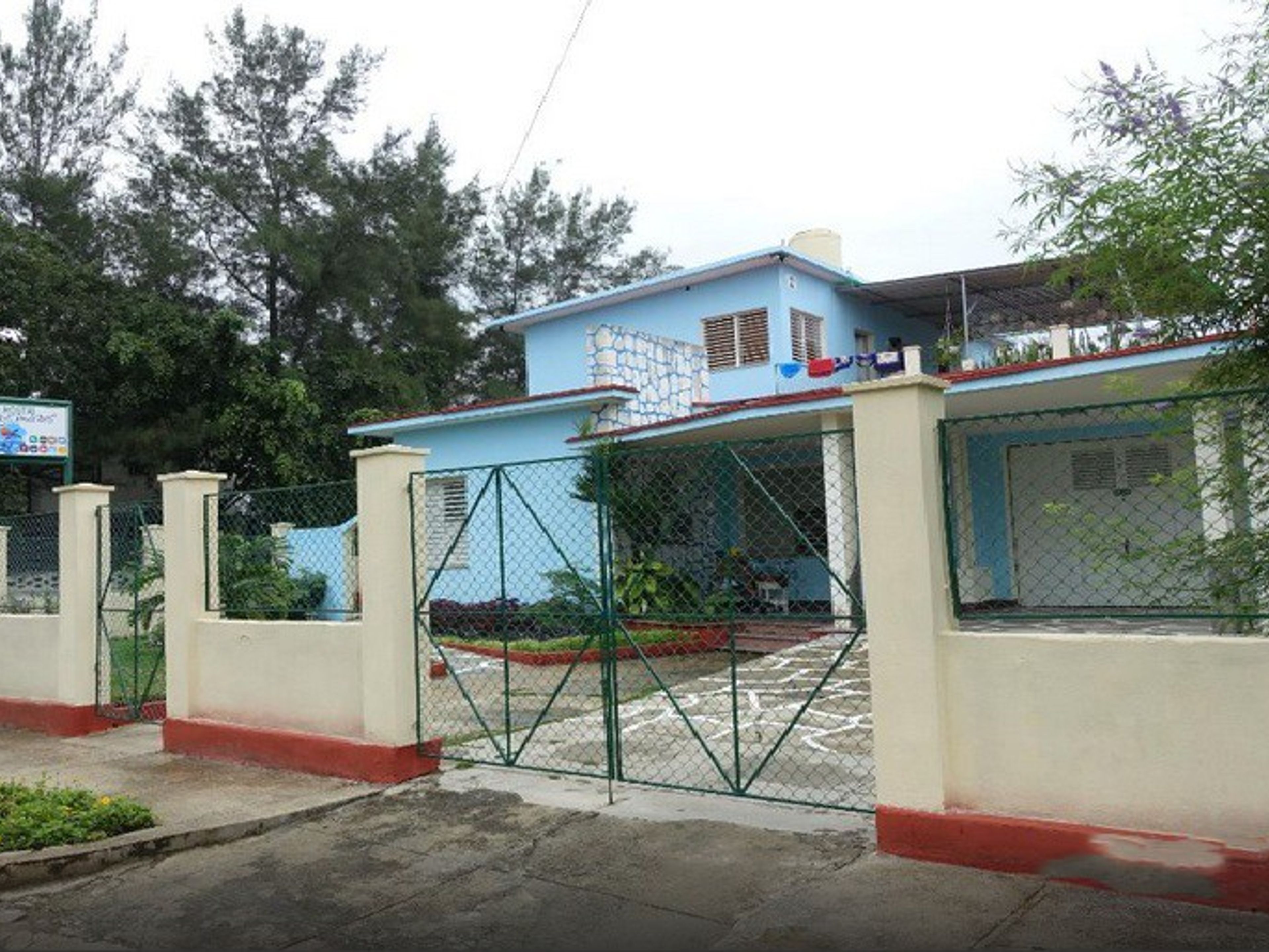 Hostal Los Mares, AVE. 10, No. 106