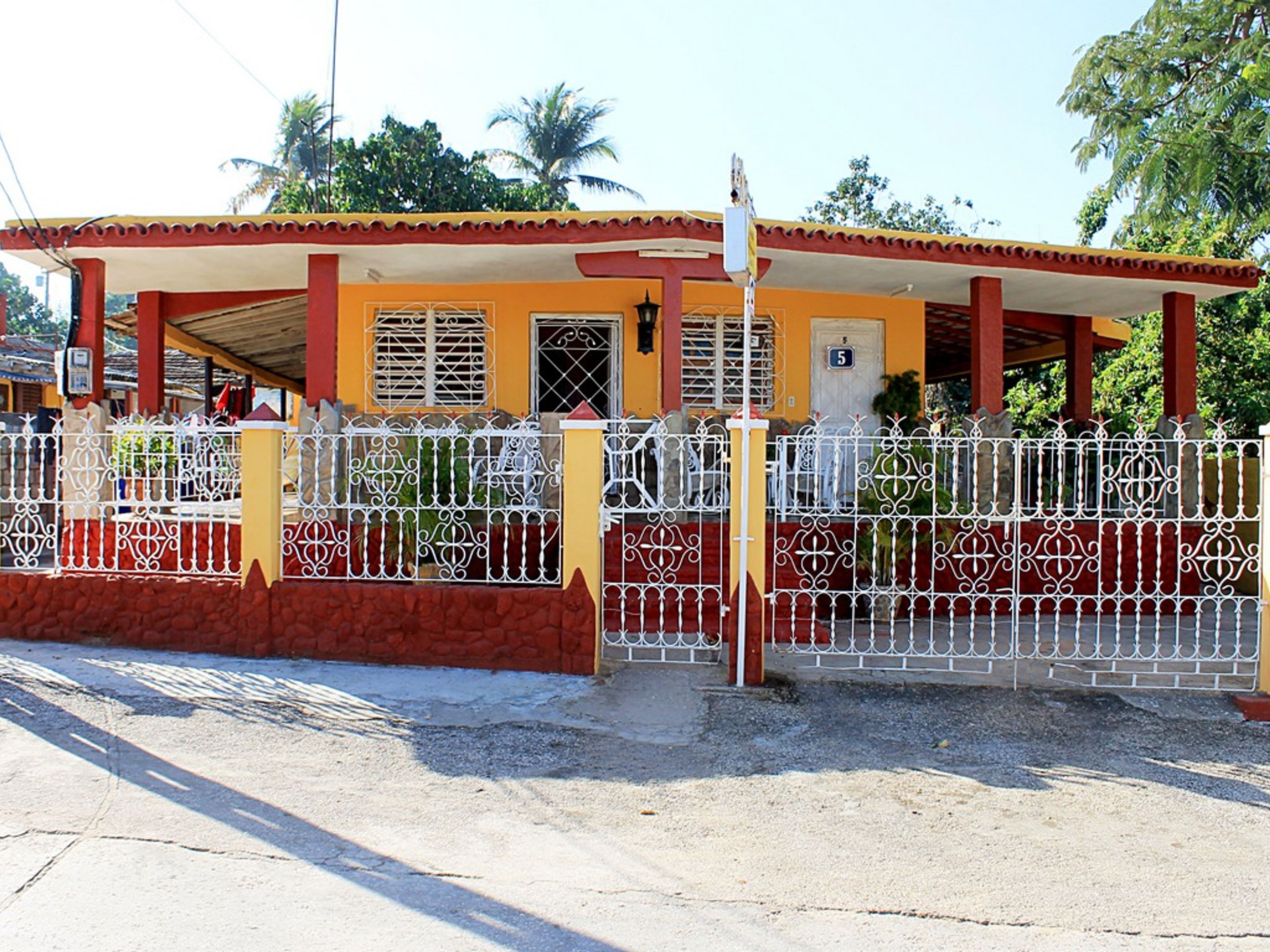 Hostal Elsa Hernandez y Juan, AVE DEL MAR, No. 5
