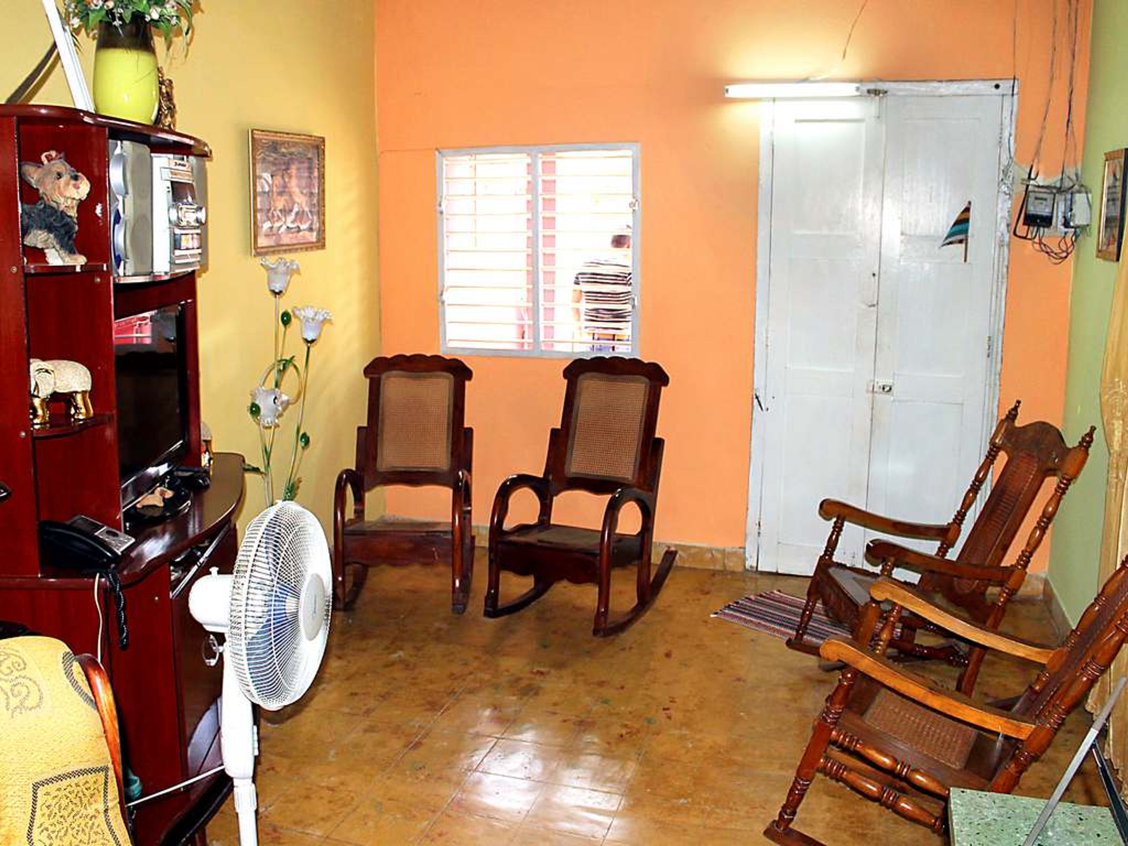 Hostal Conga y Luis, SIMÓN BOLÍVAR (Desengaño), No. 125House's living room