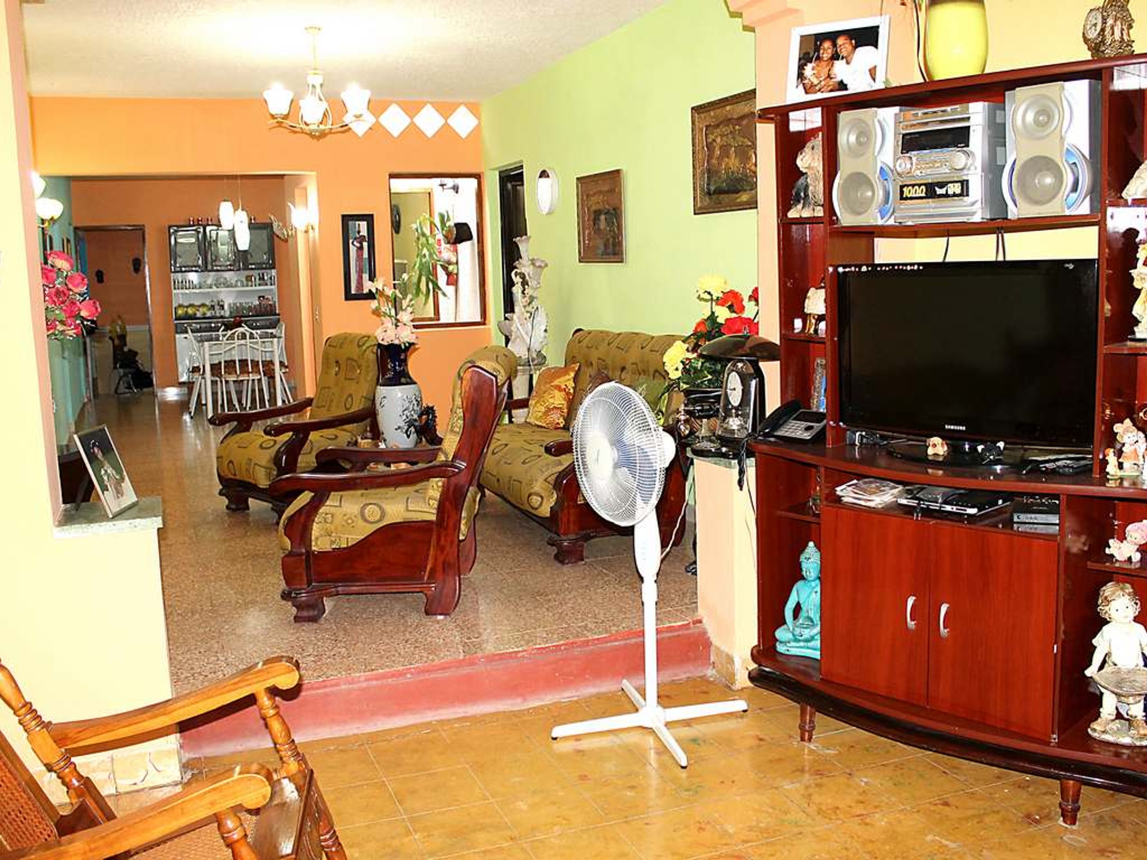 Hostal Conga y Luis, SIMÓN BOLÍVAR (Desengaño), No. 125House's living room