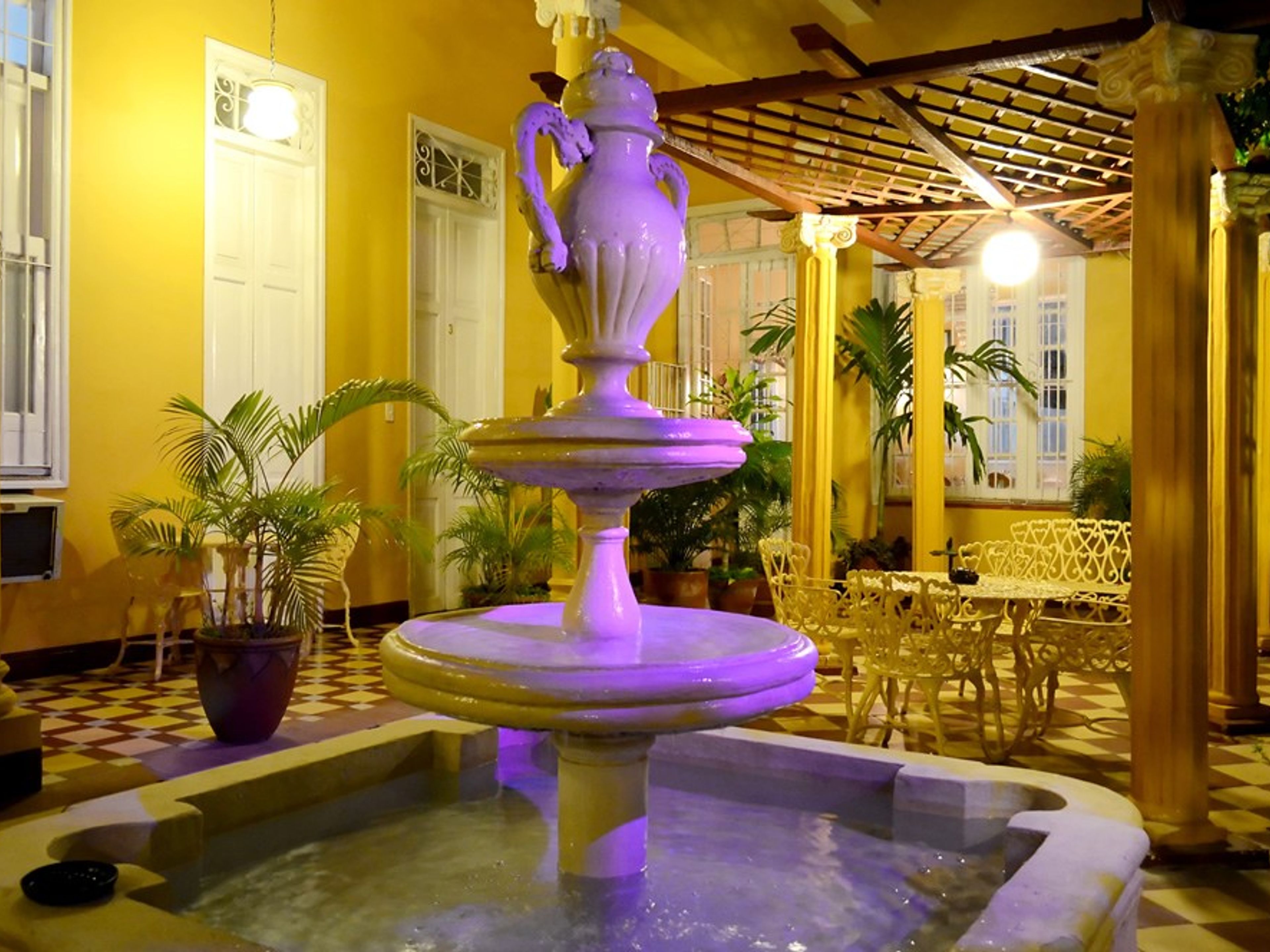 Hostal D´ Cordero, LEONCIO VIDAL, No. 61House details