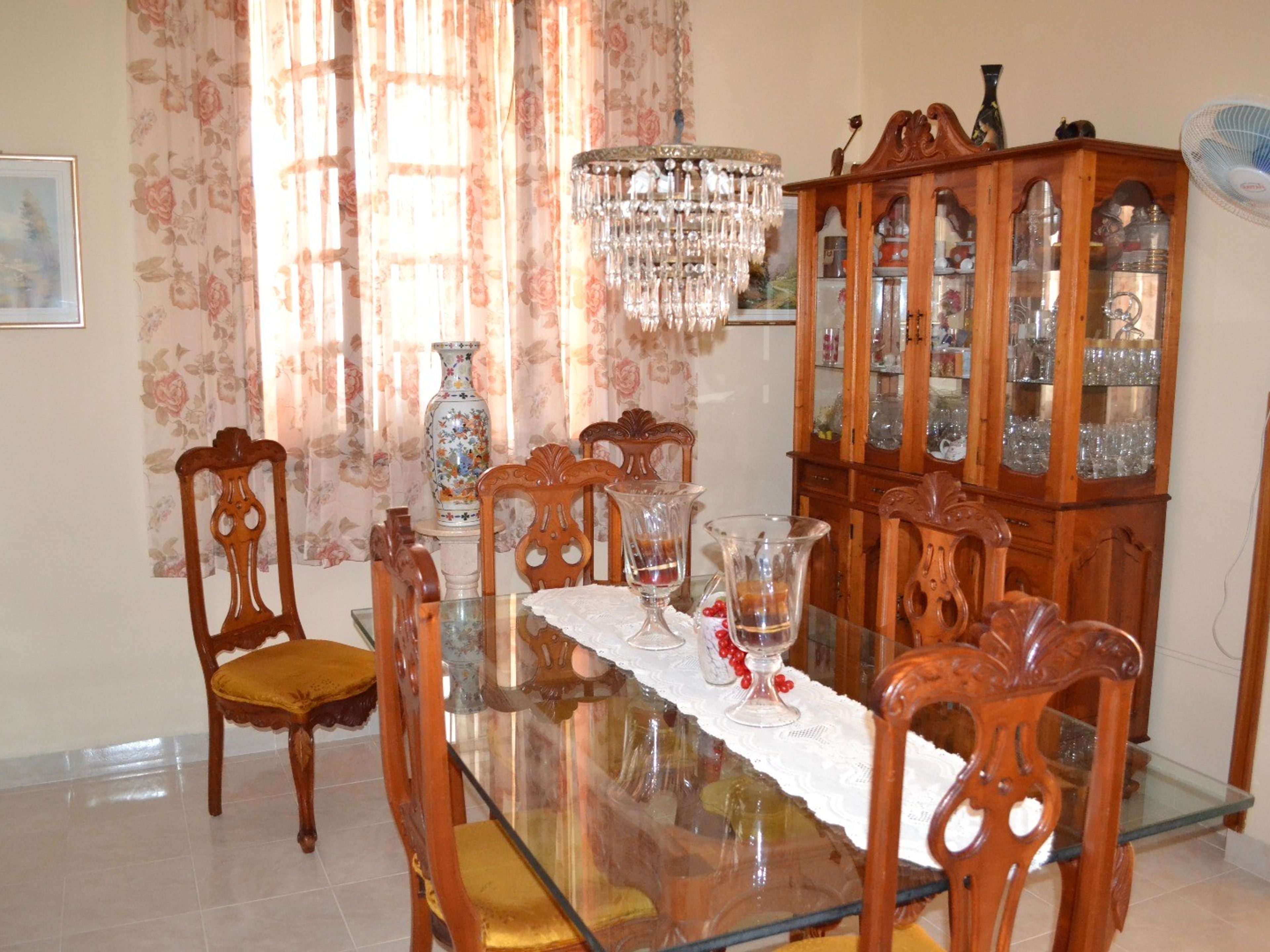 Casa Marisol Borrego de la Nuez, CALLE 7ma, No. 9818 - House dinning room