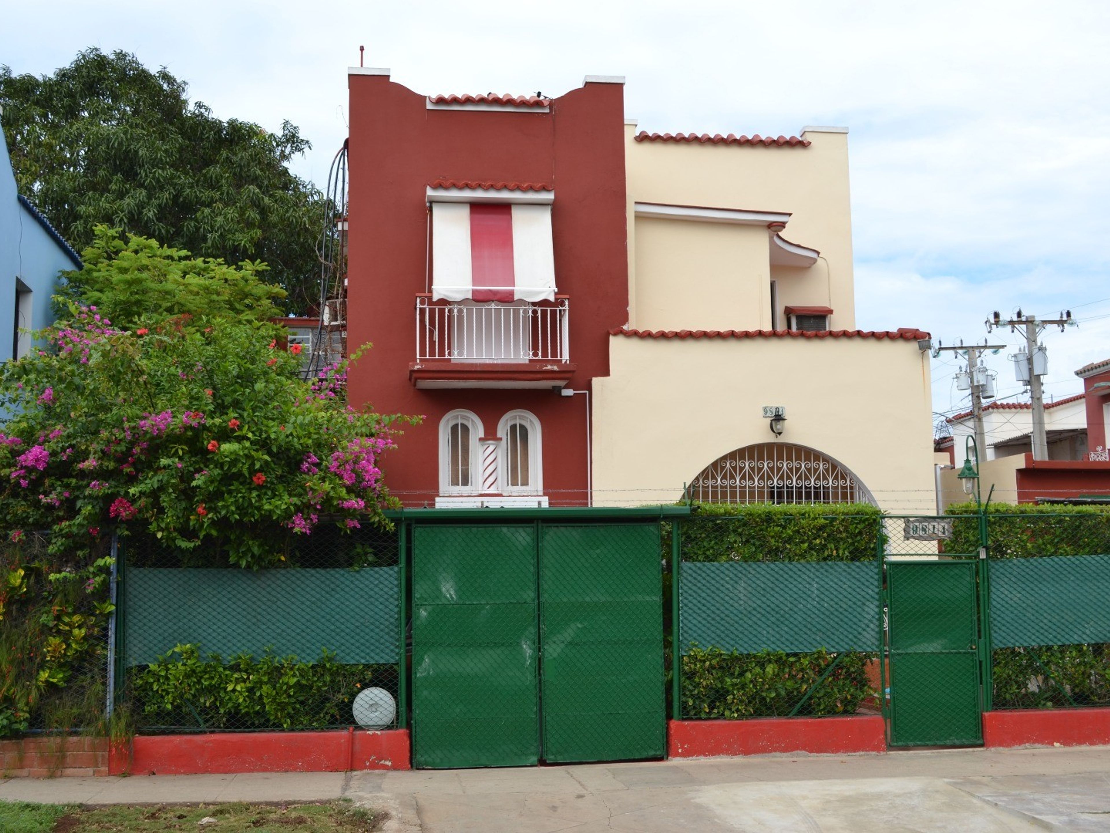 Casa Marisol Borrego de la Nuez, CALLE 7ma, No. 9818Panoramic house view
