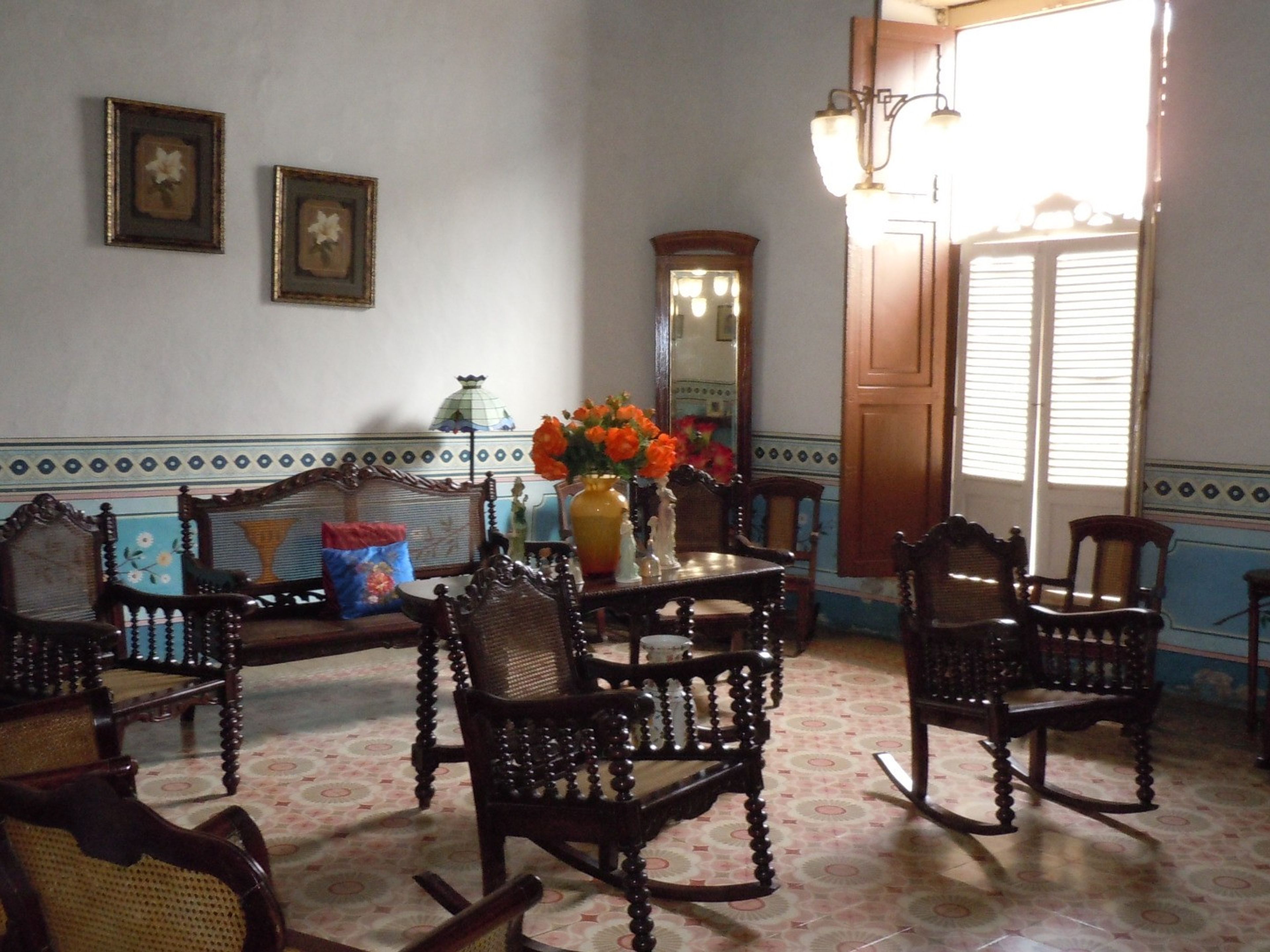 Casa Balbina, ANTONIO MACEO (Gutiérrez), No. 355House's living room