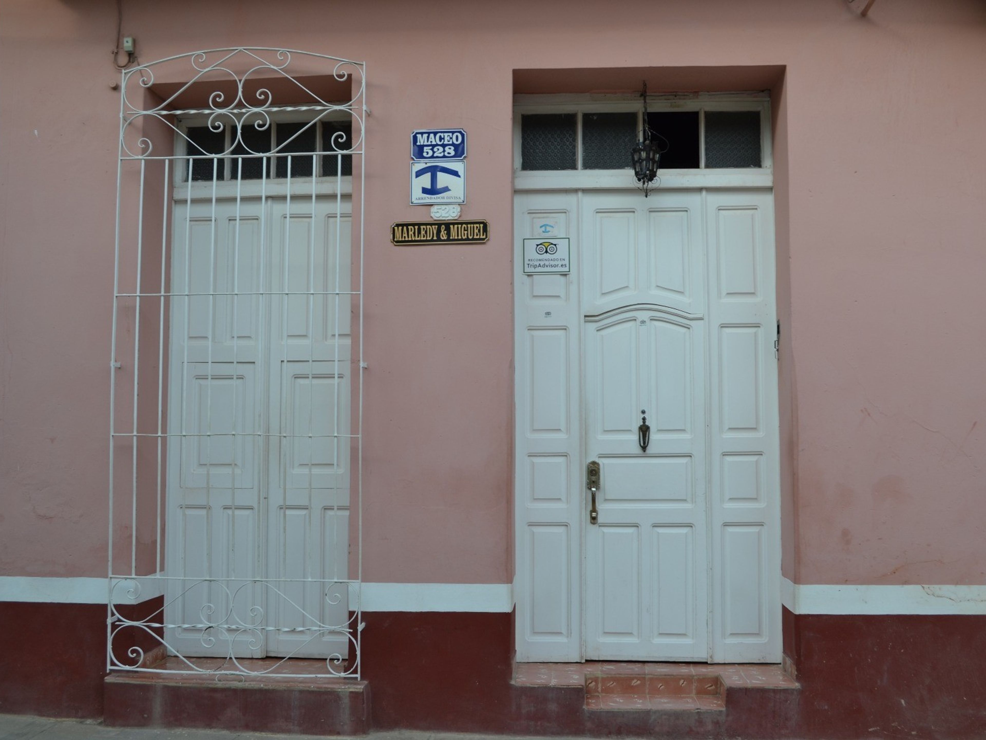 Hostal Marledy y Miguel, ANTONIO MACEO (Gutiérrez), No. 528