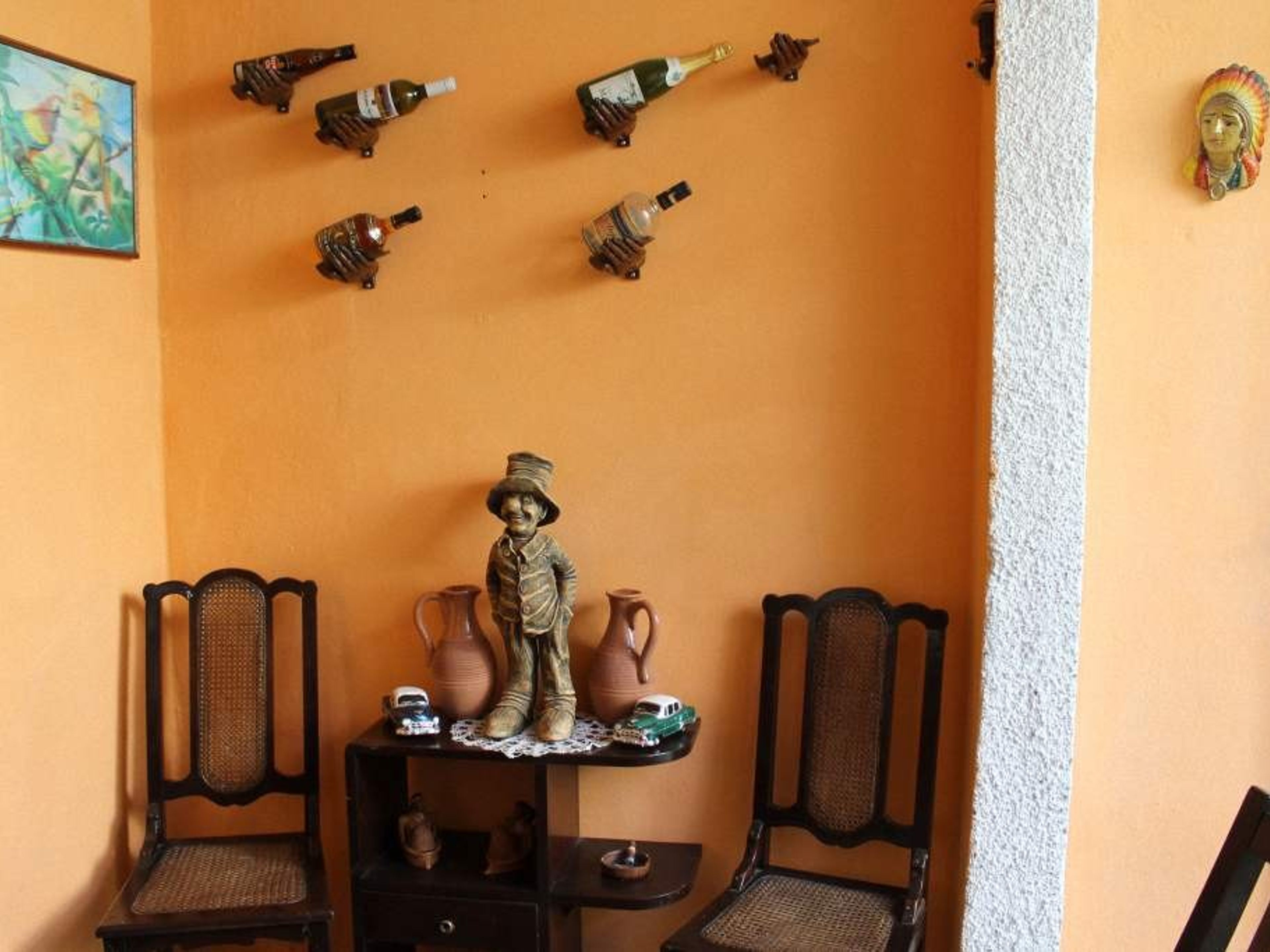 Hostal El Bucaro, CAMILO CIENFUEGOS (Santo Domingo), No. 31House details
