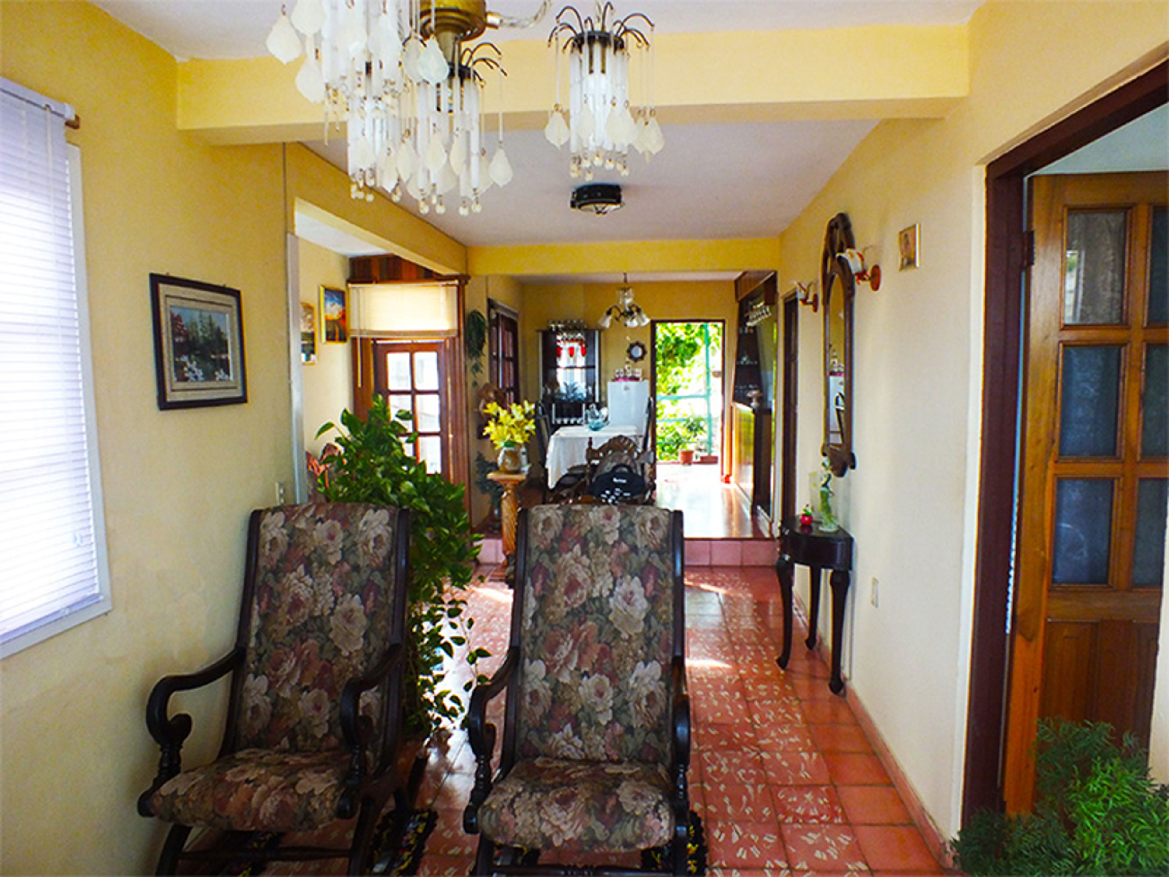 Casa Vista Hermosa, RAMON LOPEZ PEÑA, No. 15 - House's living room