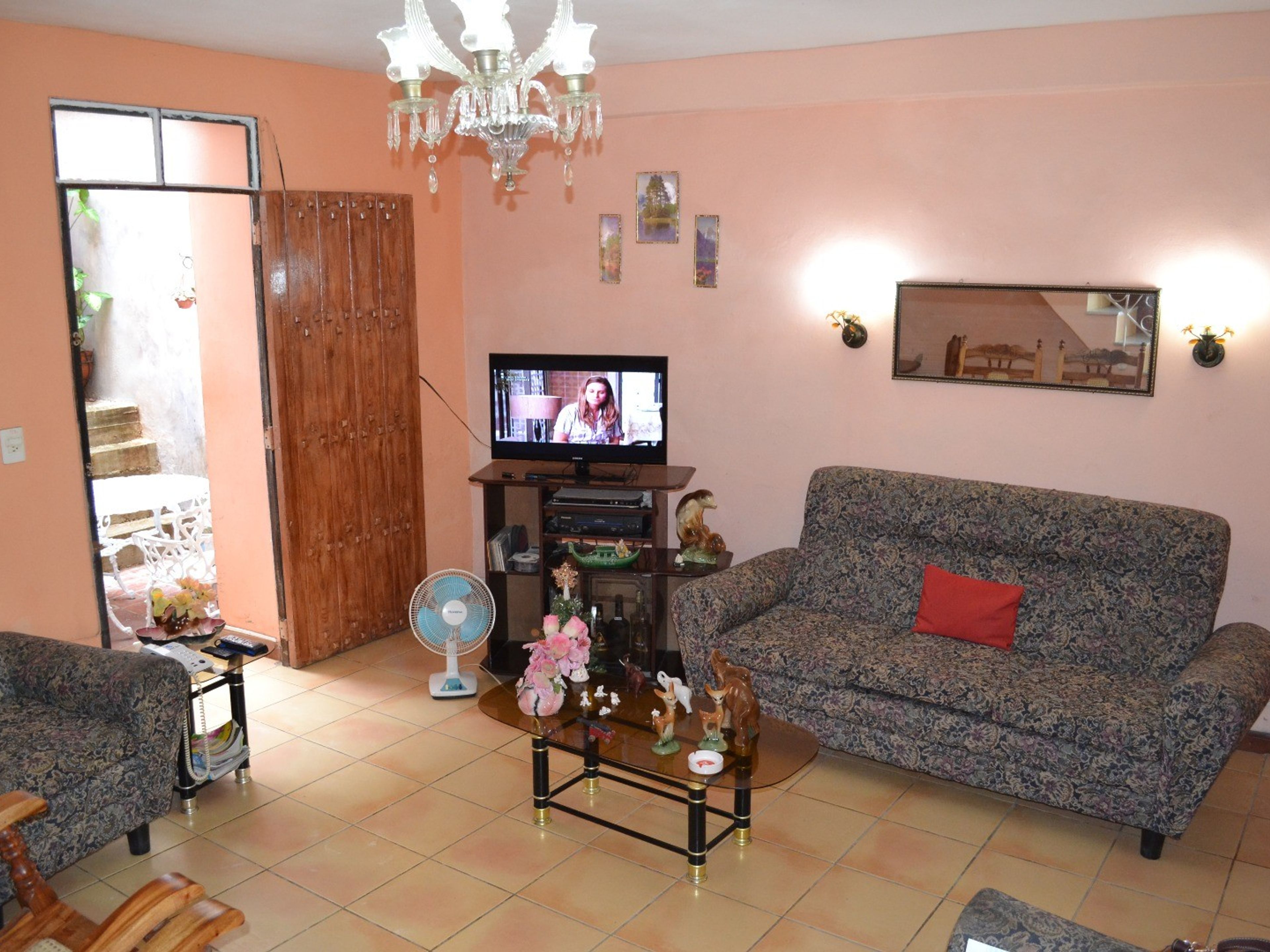 Casa Dalia y Juan, PICOTA, No. 6House living room