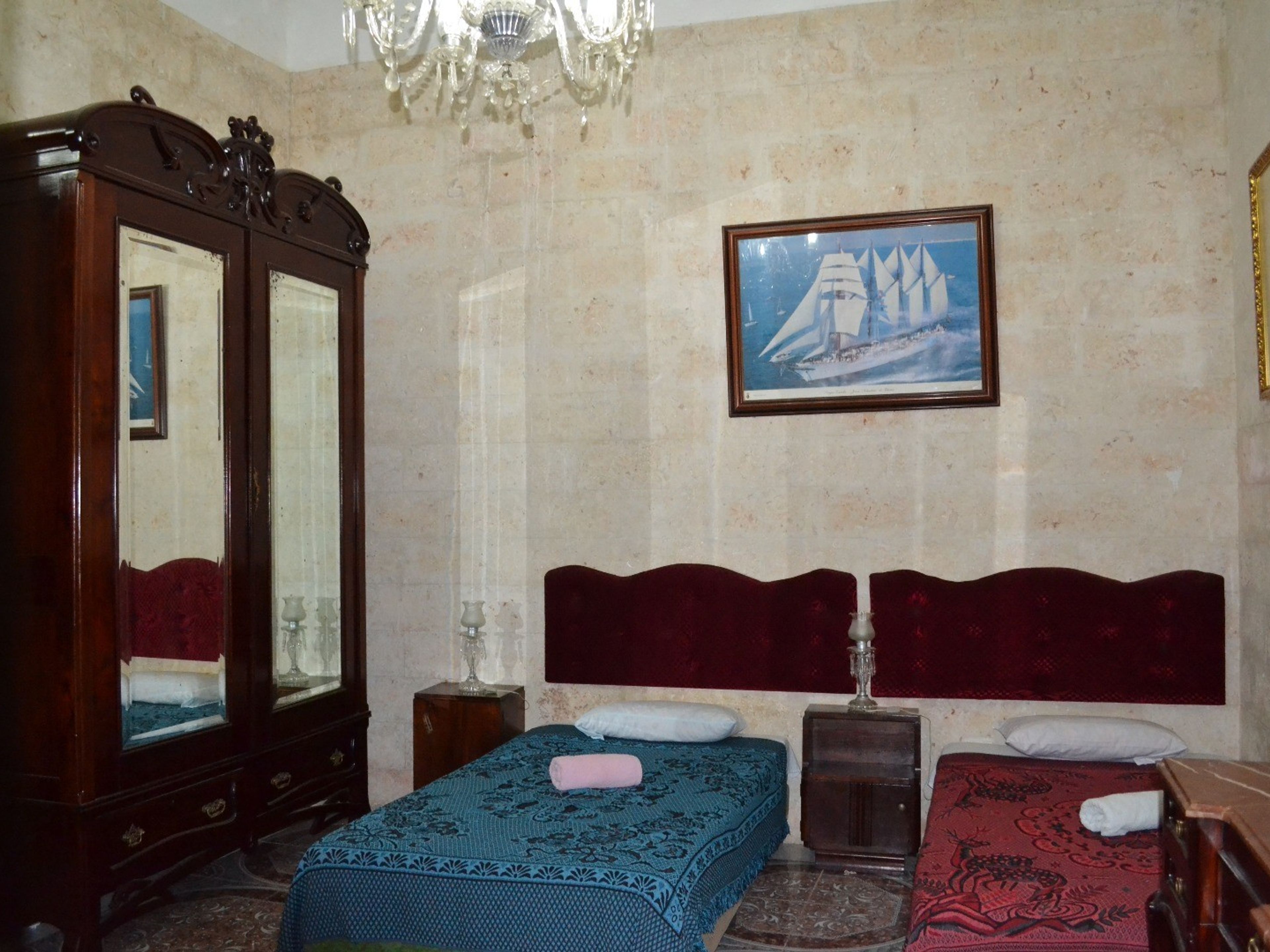 Casa Rini y Sobrino, LAMPARILLA, No. 259Standard room
