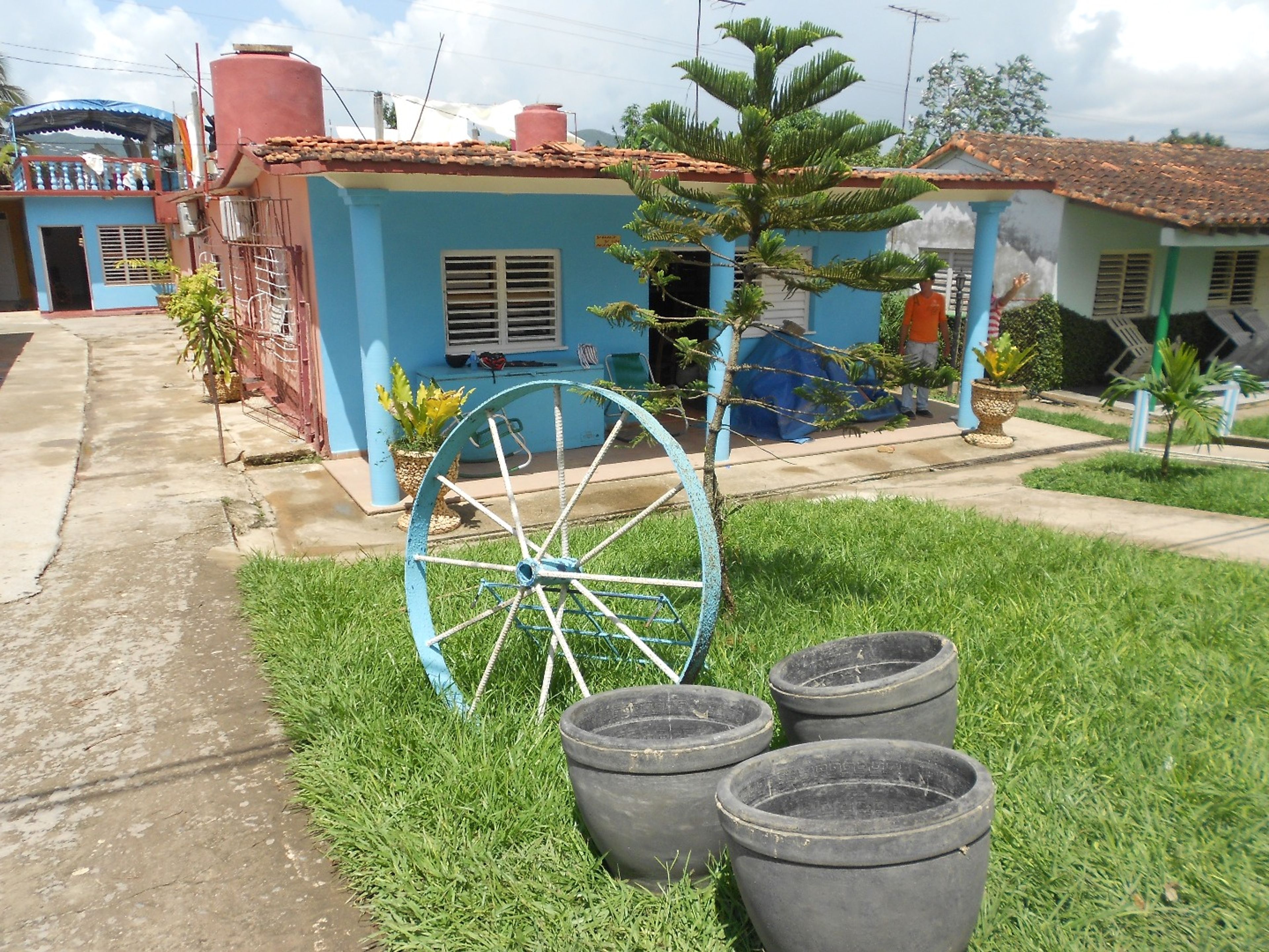 Дом Restaurant Yuri y Nino El Campesino, SALVADOR CISNEROS, No. 35