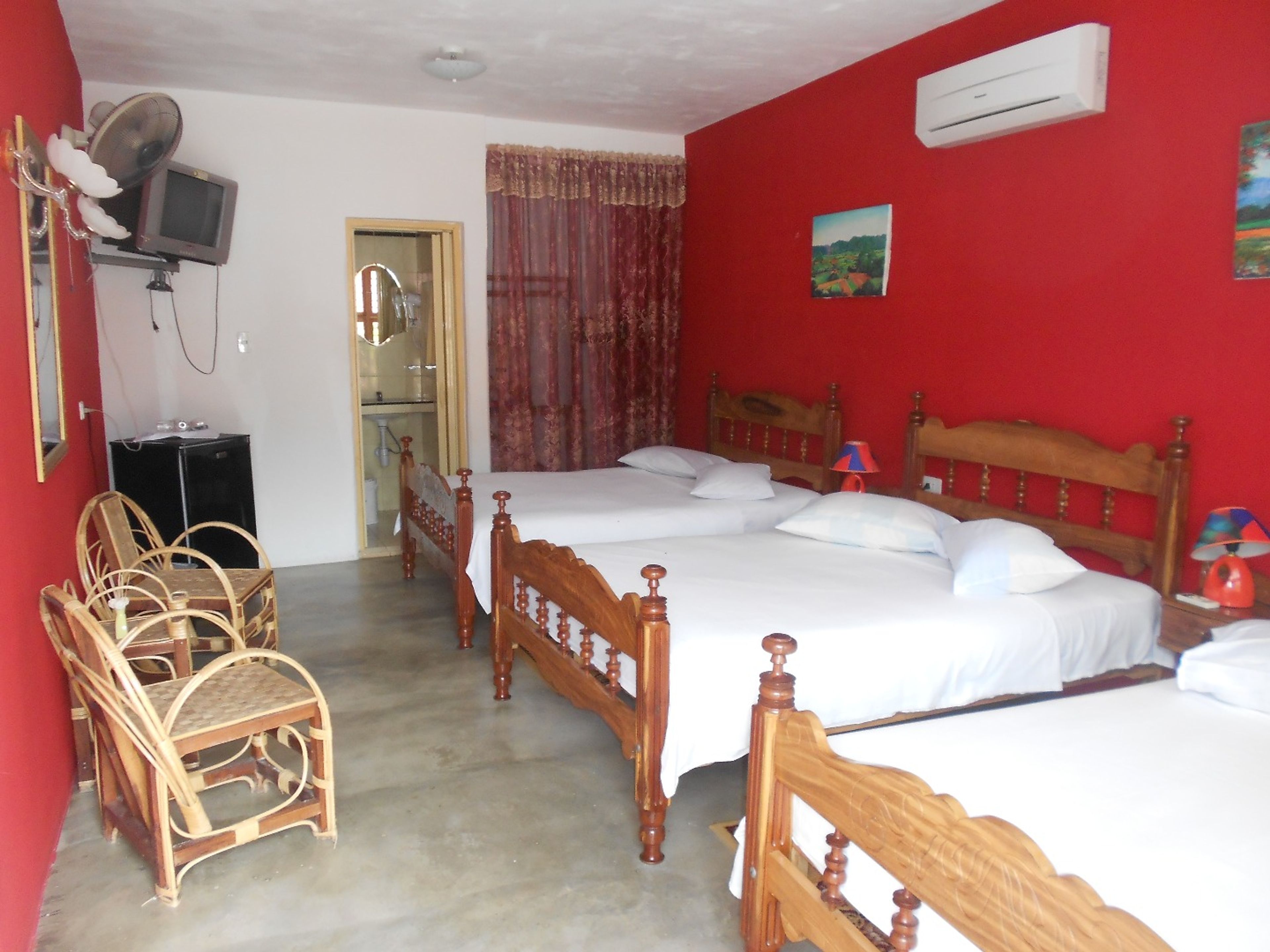 Дом Restaurant Yuri y Nino El Campesino, SALVADOR CISNEROS, No. 35Standard room