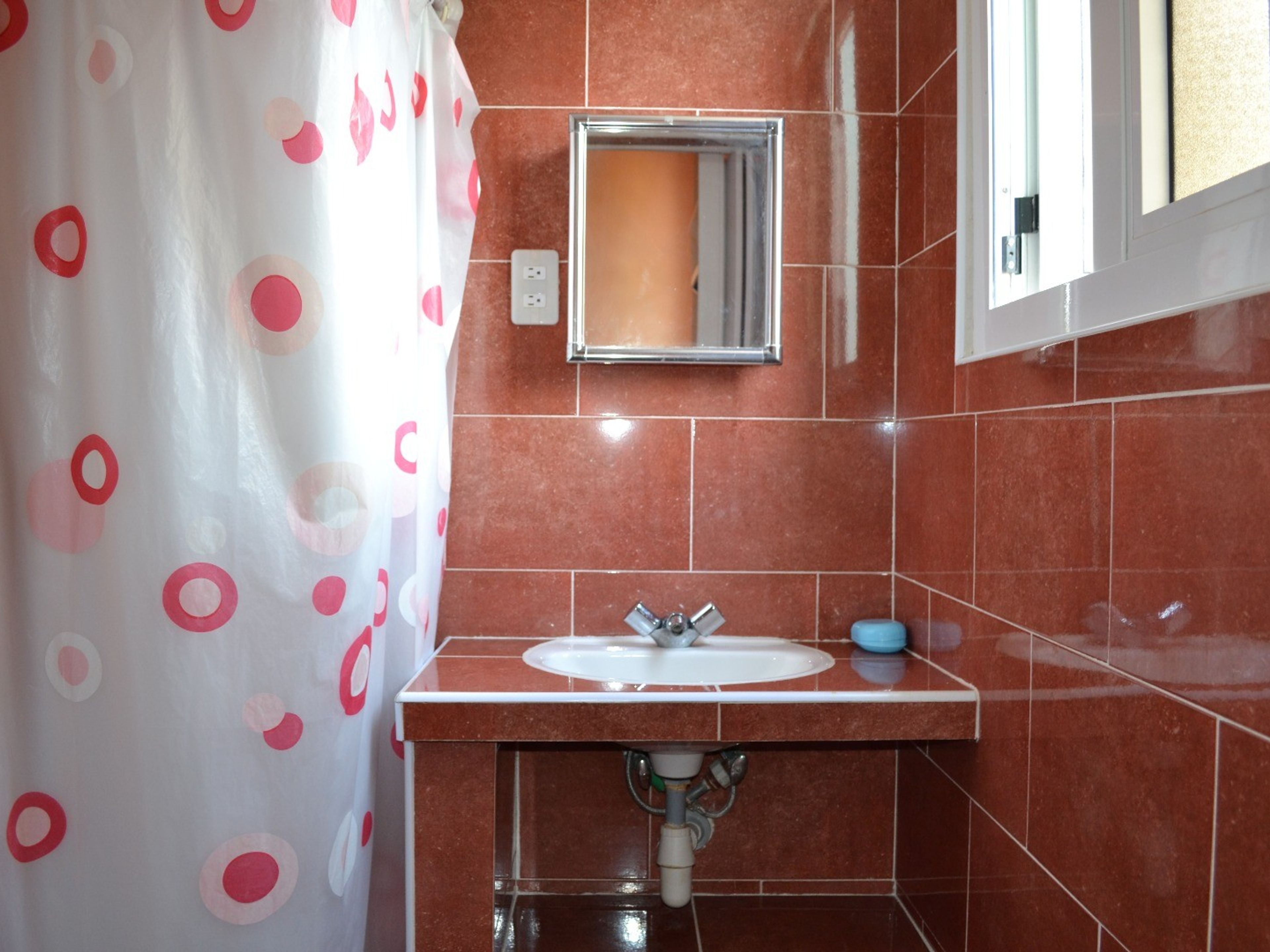 Дом Gensy, CALLE 27, No. 702Bathroom view