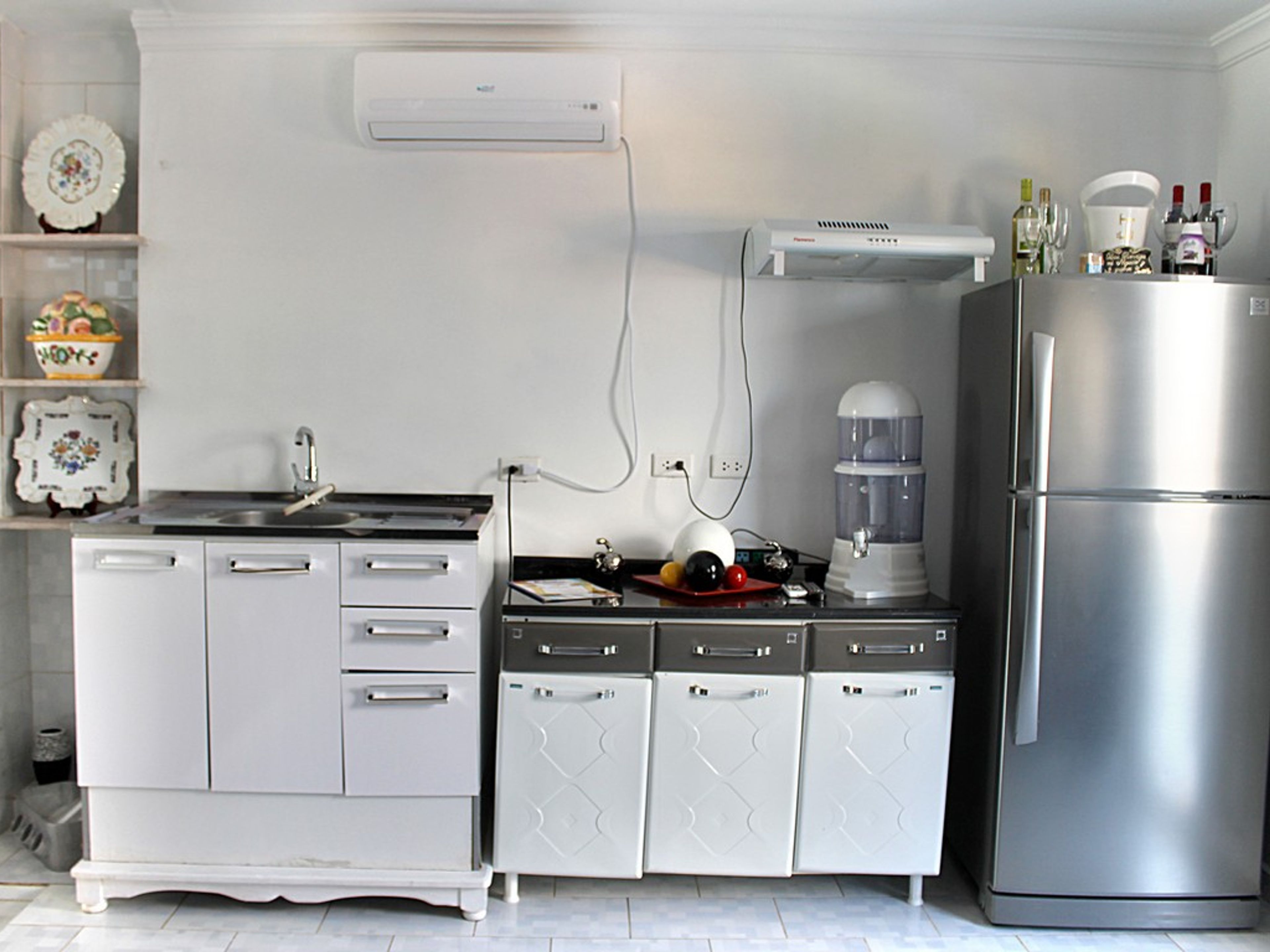 Hostal Kinsman, ABEL SANTA MARÍA (Lirio Blanco), No.385House's kitchen view