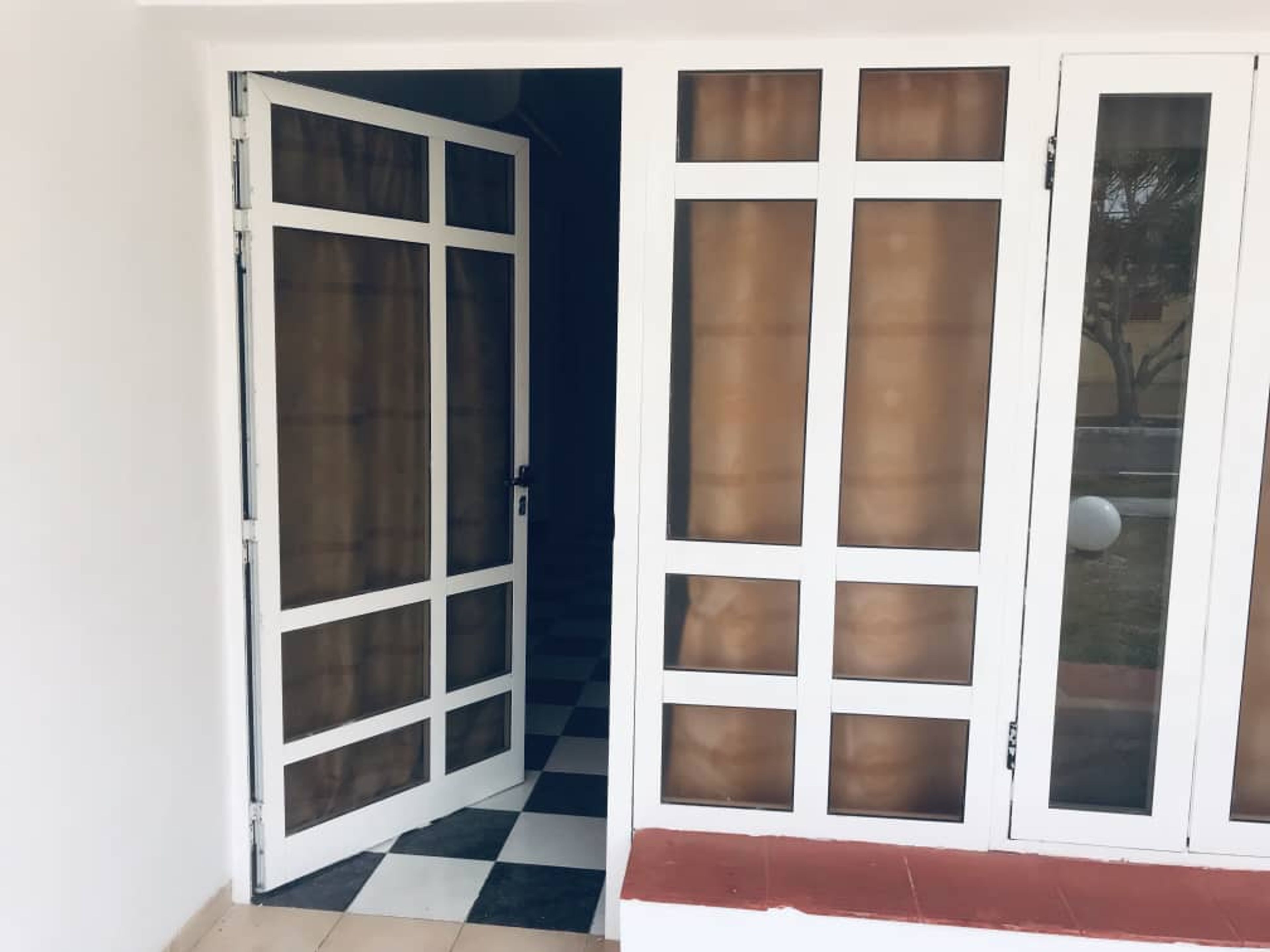 Villa Caracol, TARARÁ, No. 306 - House´s entrace view