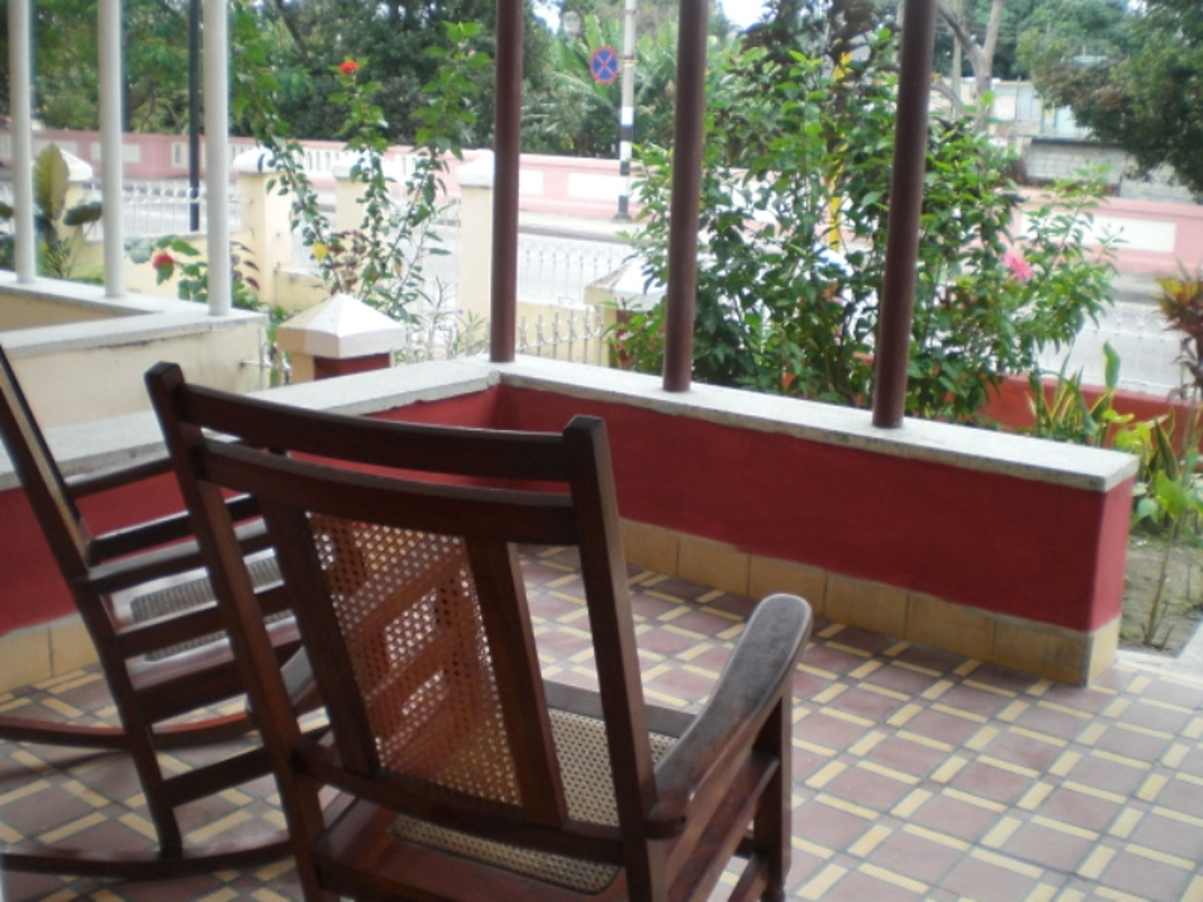 Casa Suri, CARRETERA CENTRAL, No, 317 - House's porche view