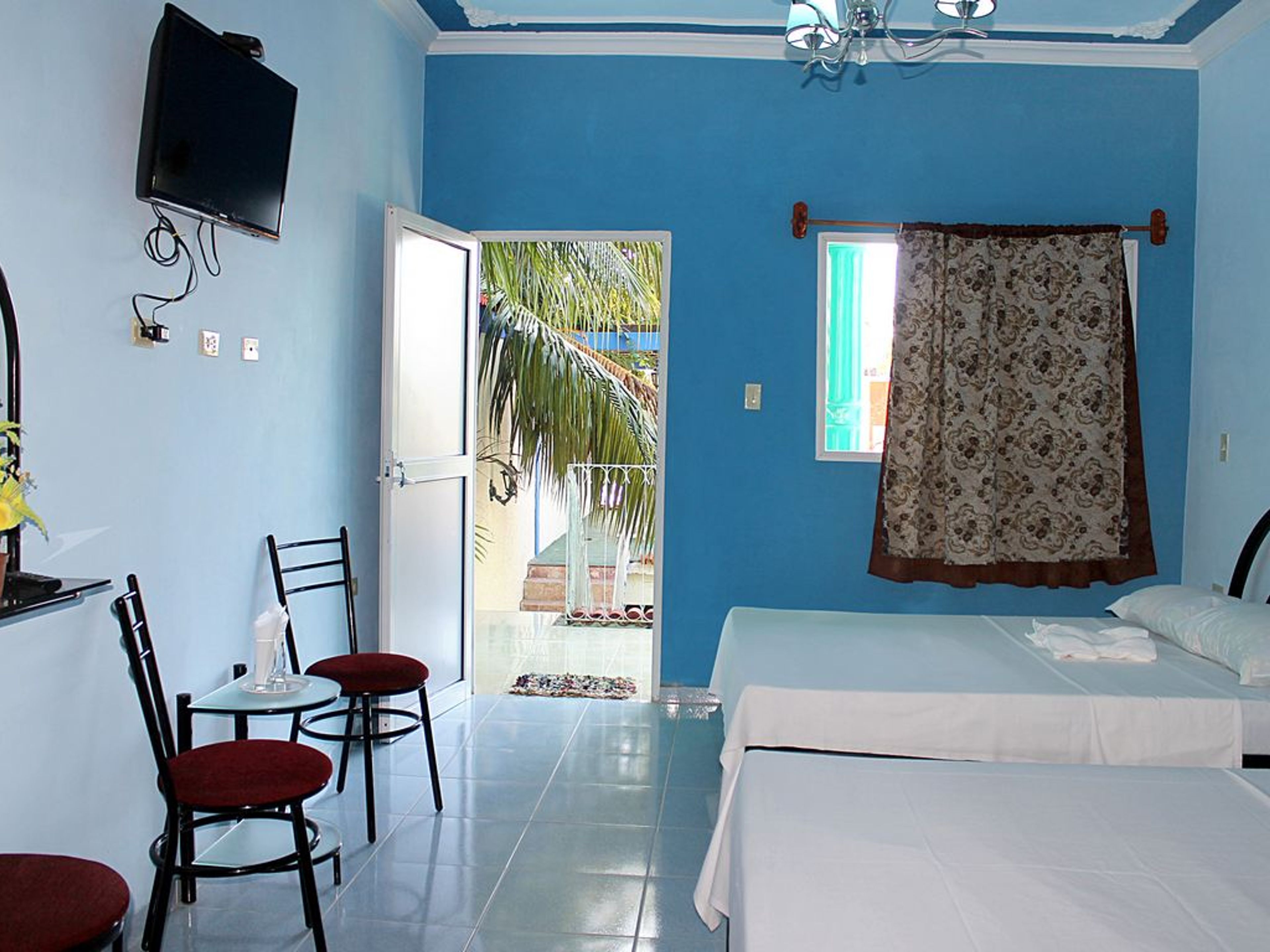 Hostal Tropical Caribe, DIEGO VELÁZQUEZ # 78Standard room 1