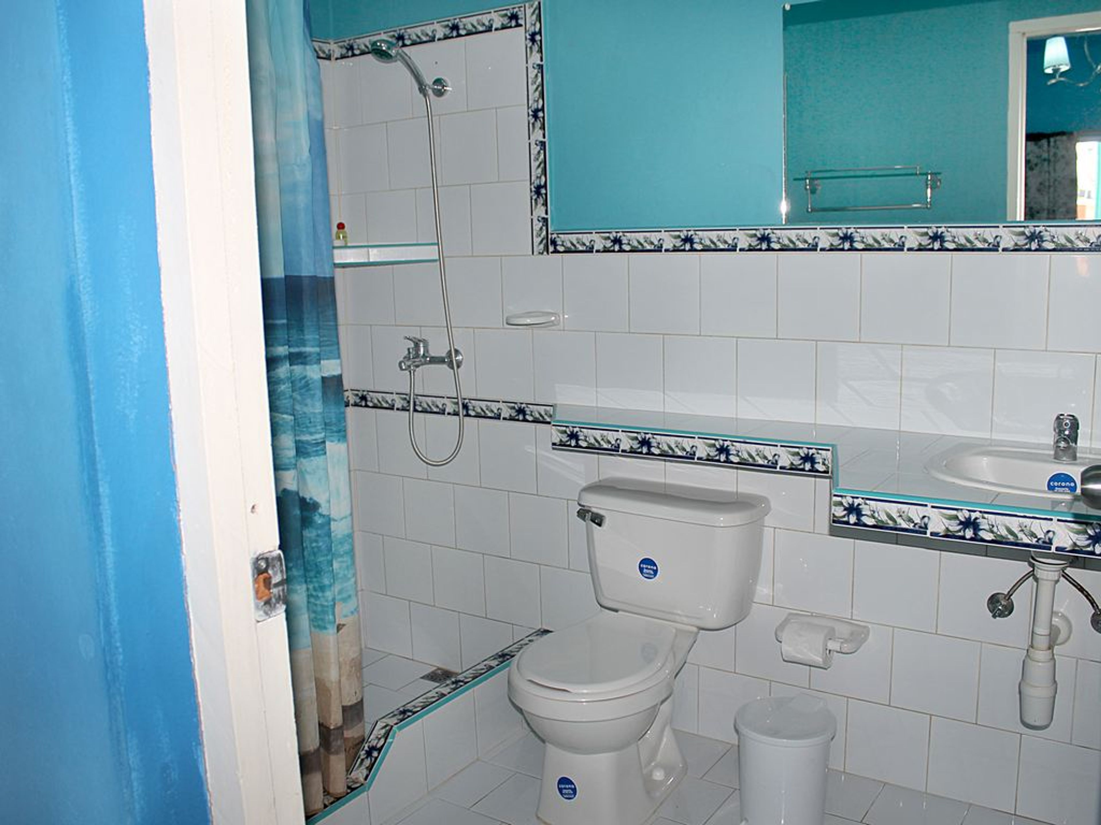 Hostal Tropical Caribe, DIEGO VELÁZQUEZ # 78Bathroom's view 1