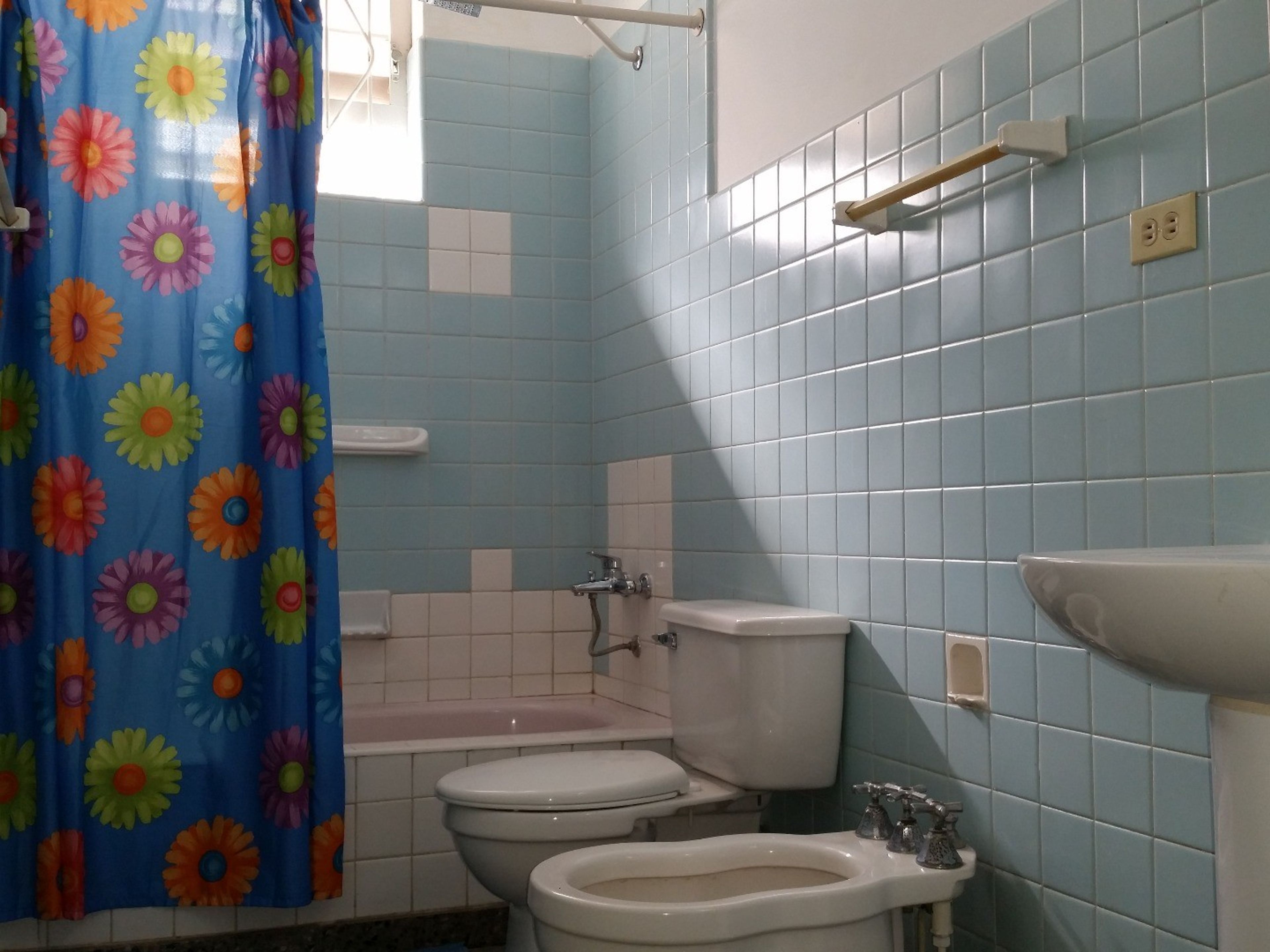 Green House on Prado, CÁRCEL (Capdevila), No. 158 - Bathroom's view