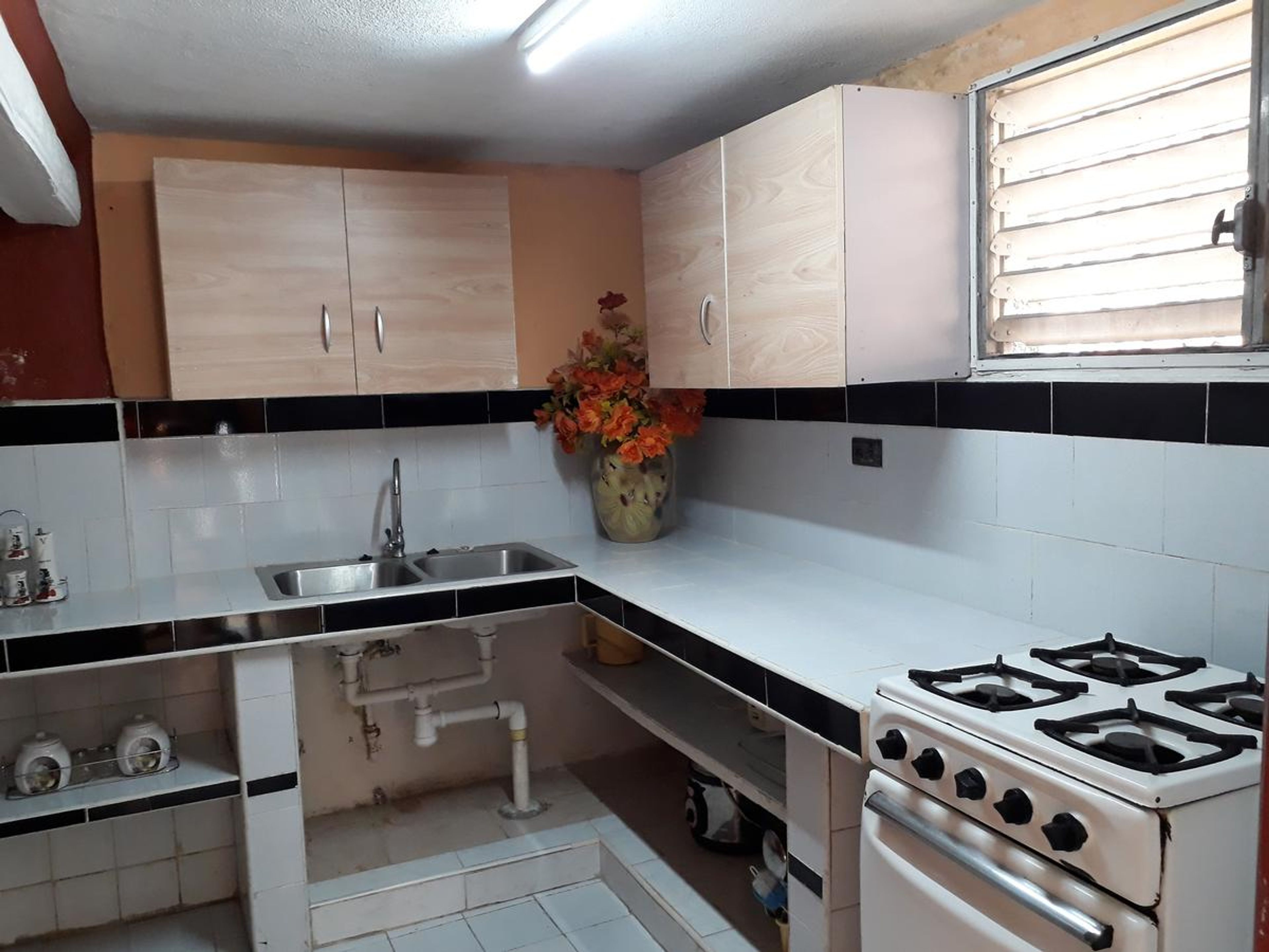 Casa Celia y Gisela, CALLE C, No. 223House´s kitchen view