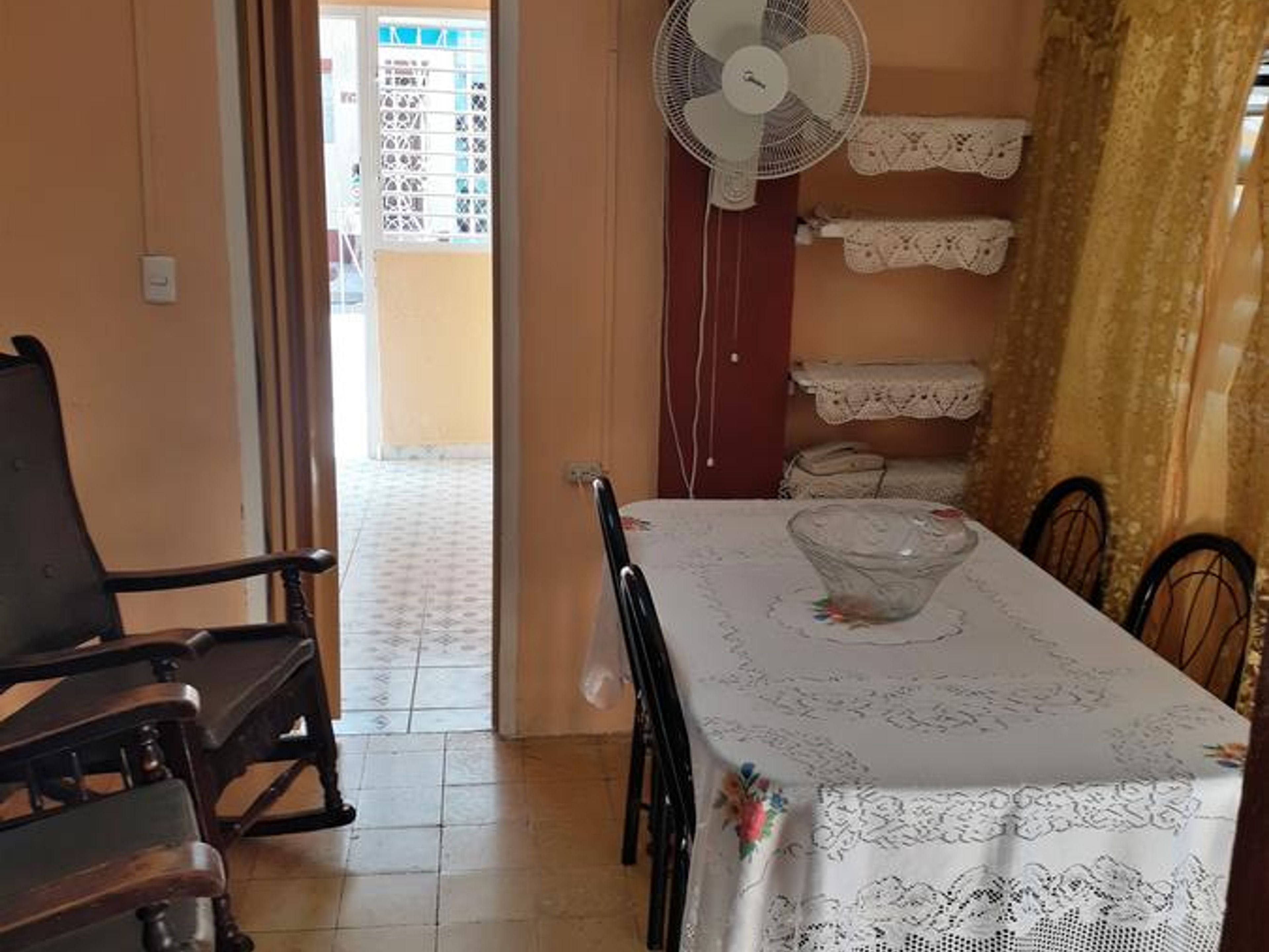 Casa Celia y Gisela, CALLE C, No. 223 - House´s dinning room