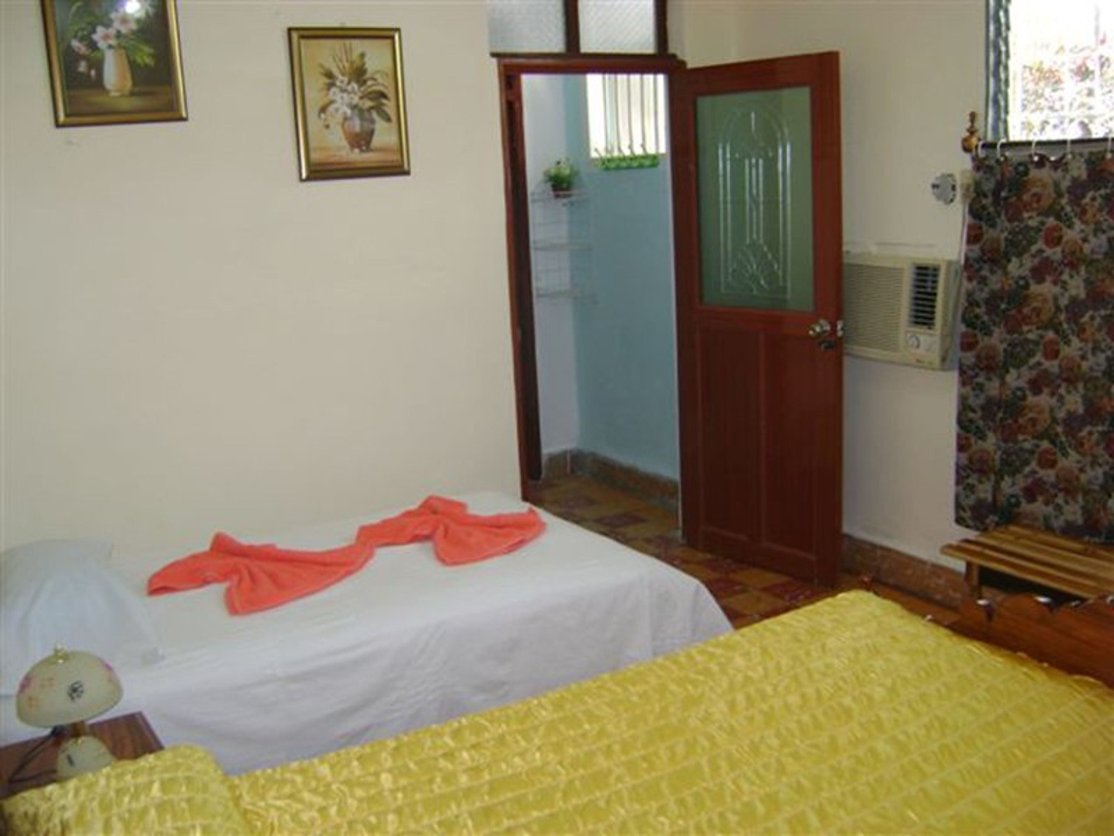 JJ. Teresita, CALLE 41, No. 5210Standard room