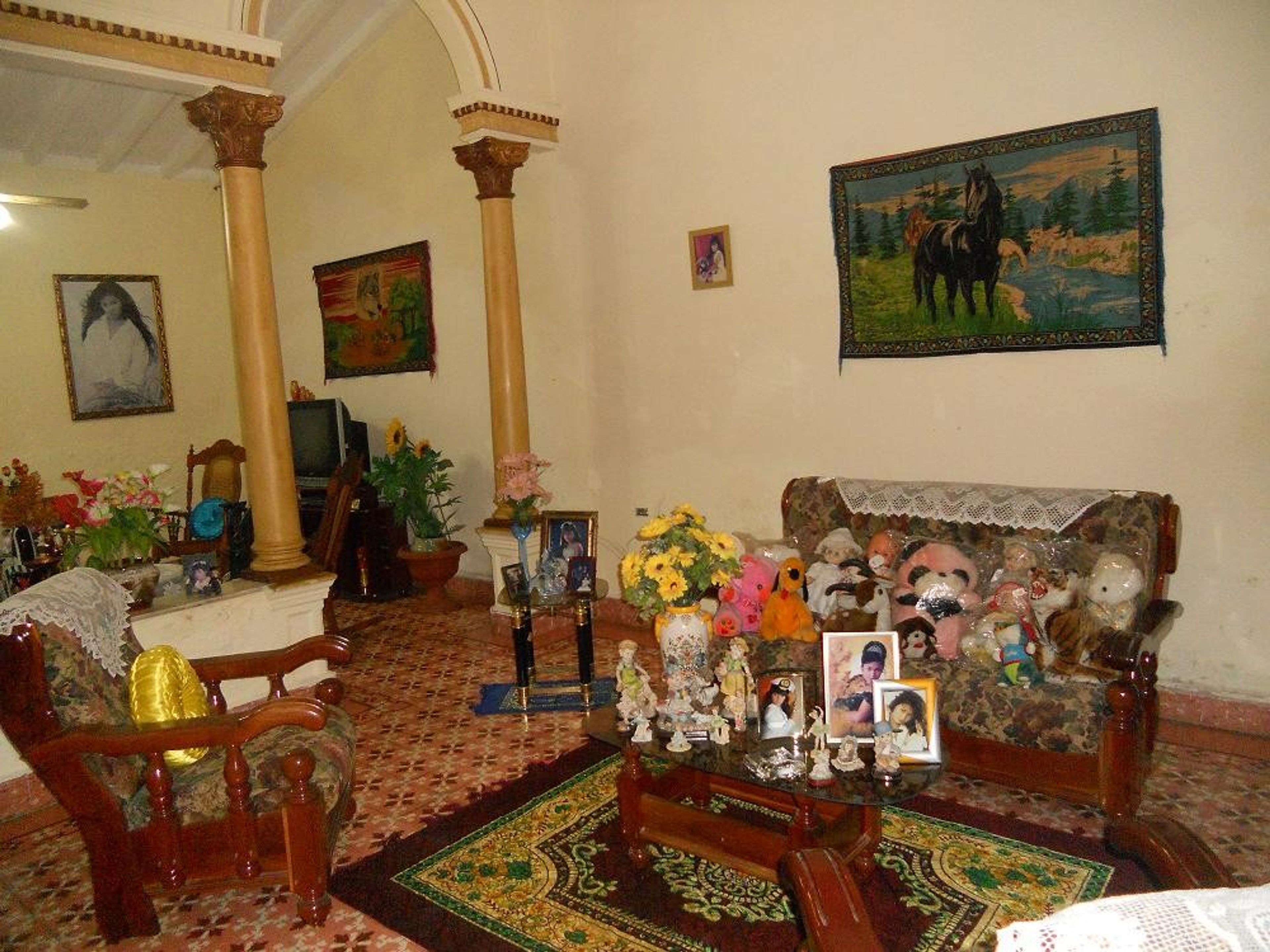 JJ. Teresita, CALLE 41, No. 5210House living room