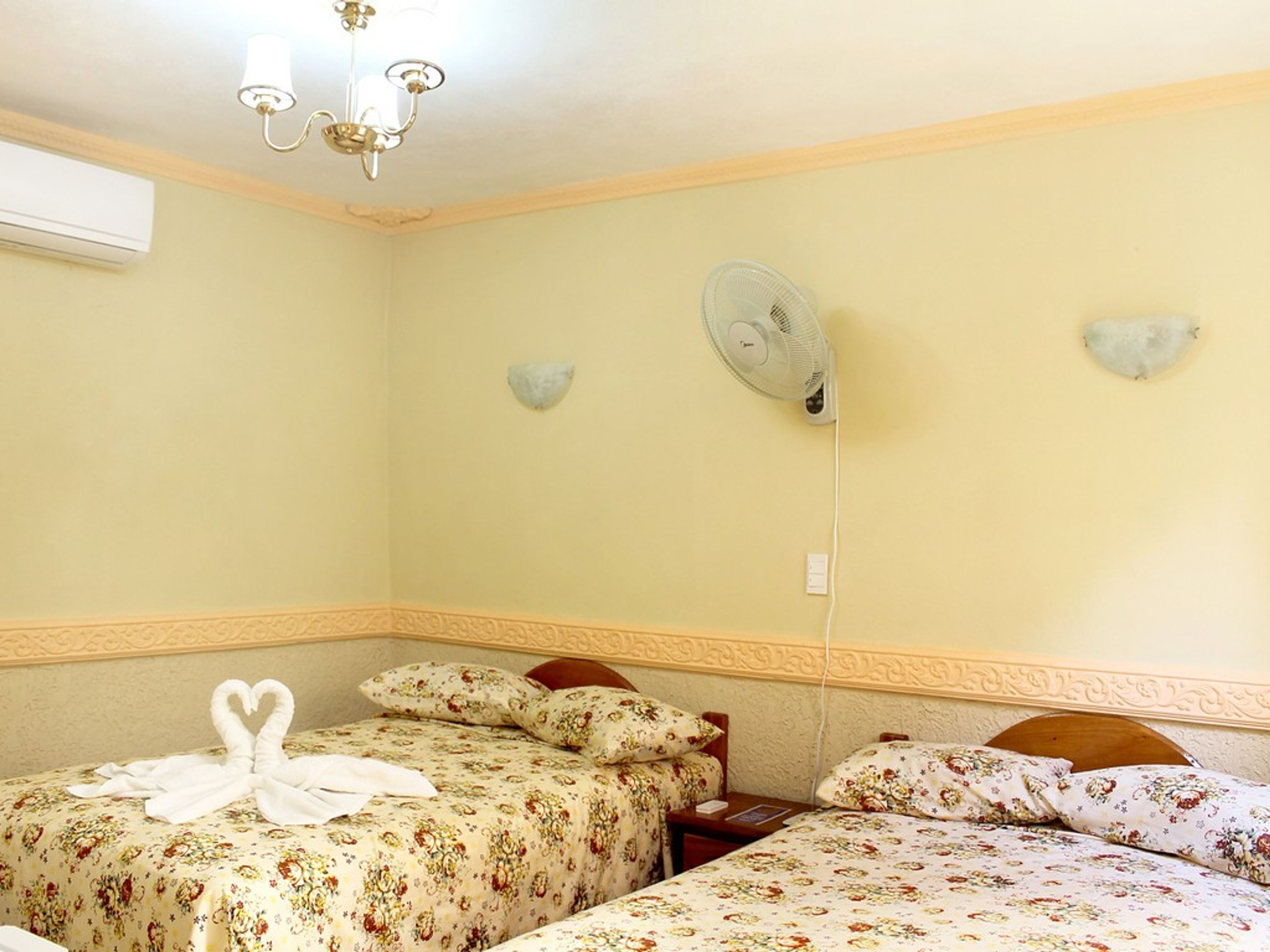 Hostal Melanie y Hector, GUSTAVO IZQUIERDO (Gloria), No. 27-AStandard room 1
