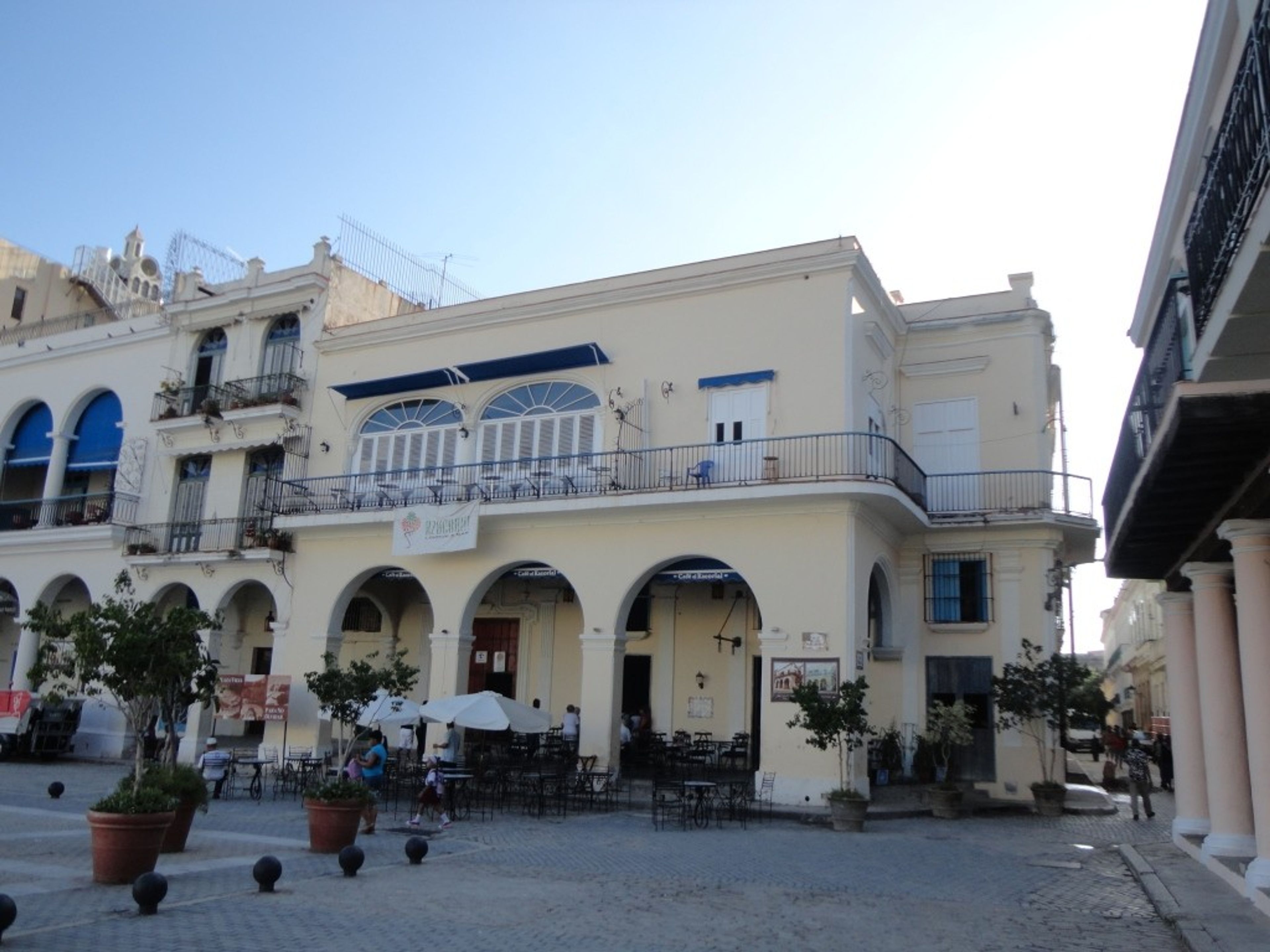 Escorial Apartment 3, MERCADERES, No. 315 APTO 4
