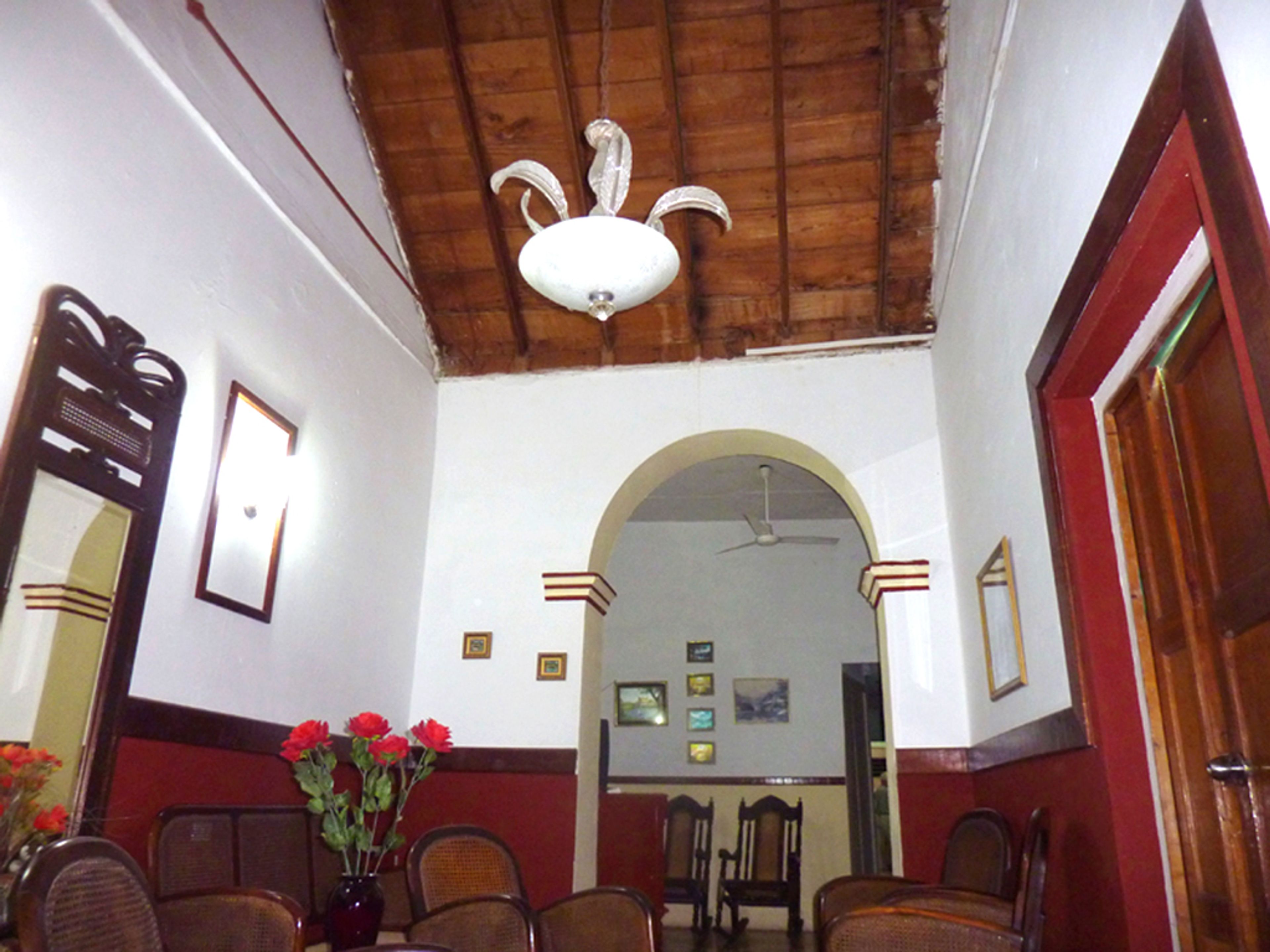 Hostal Lucía, FRANK PAÍS (Del Carmen), No. 468-A