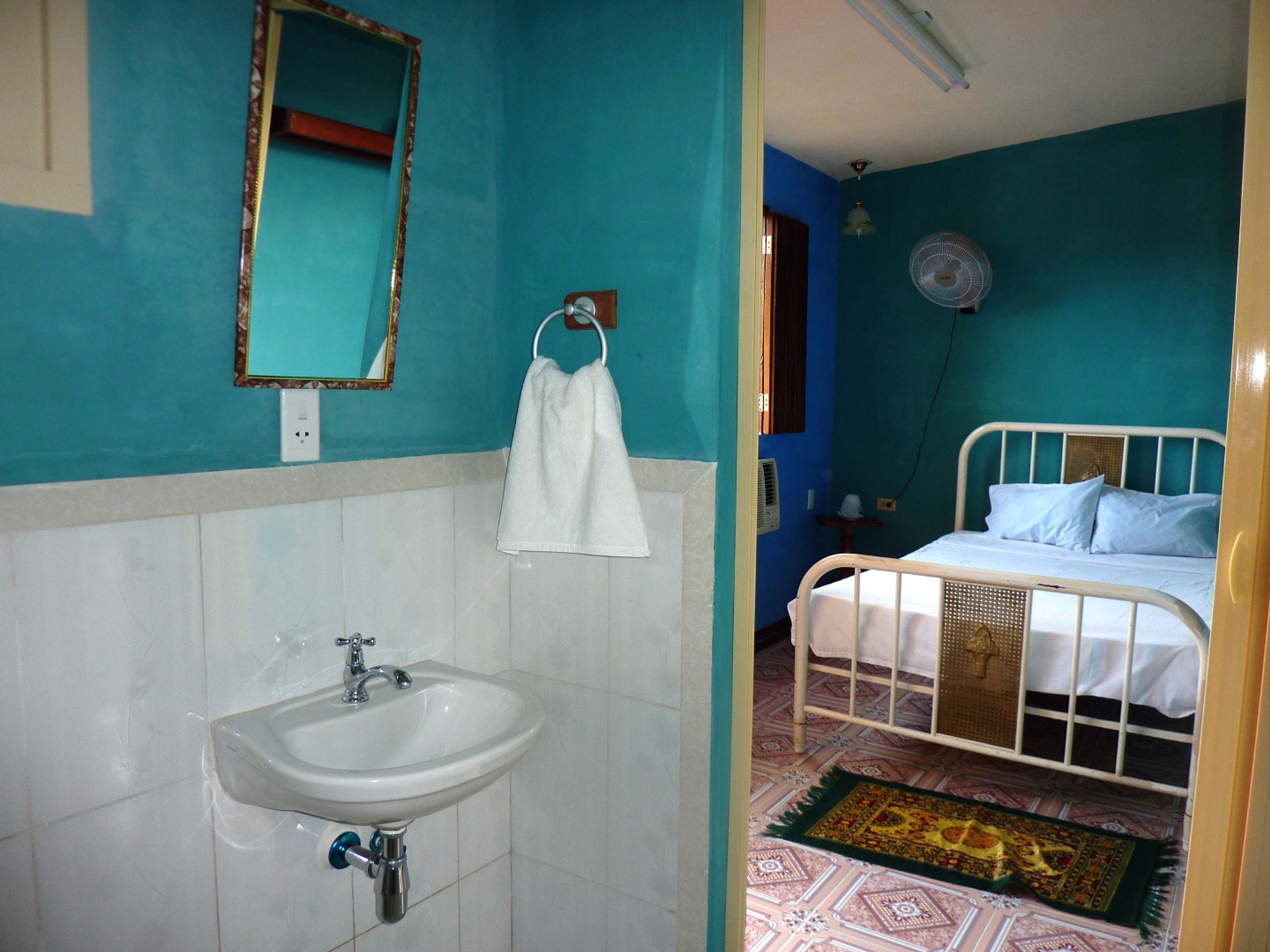 Hostal Lucía, FRANK PAÍS (Del Carmen), No. 468-ARoom's details